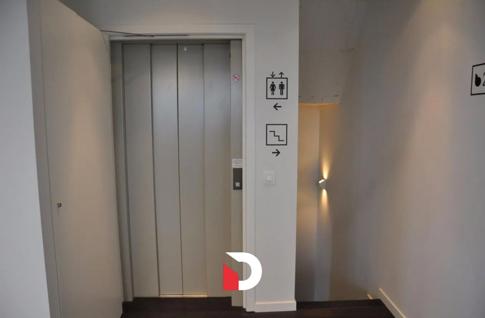 Instapklare (nieuwbouw)kantoorruimte (326m²) op zichtlocatie te Brugge foto 18