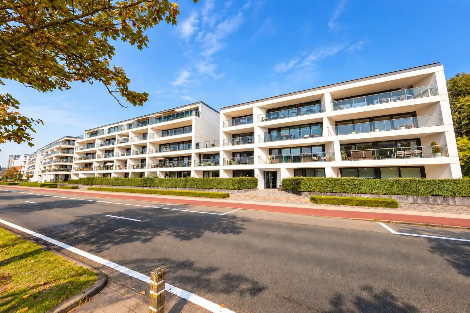 RUIM APPARTEMENT MET MAGNIFIEKE TERRASSEN NABIJ STRAND EN ZEE foto 13