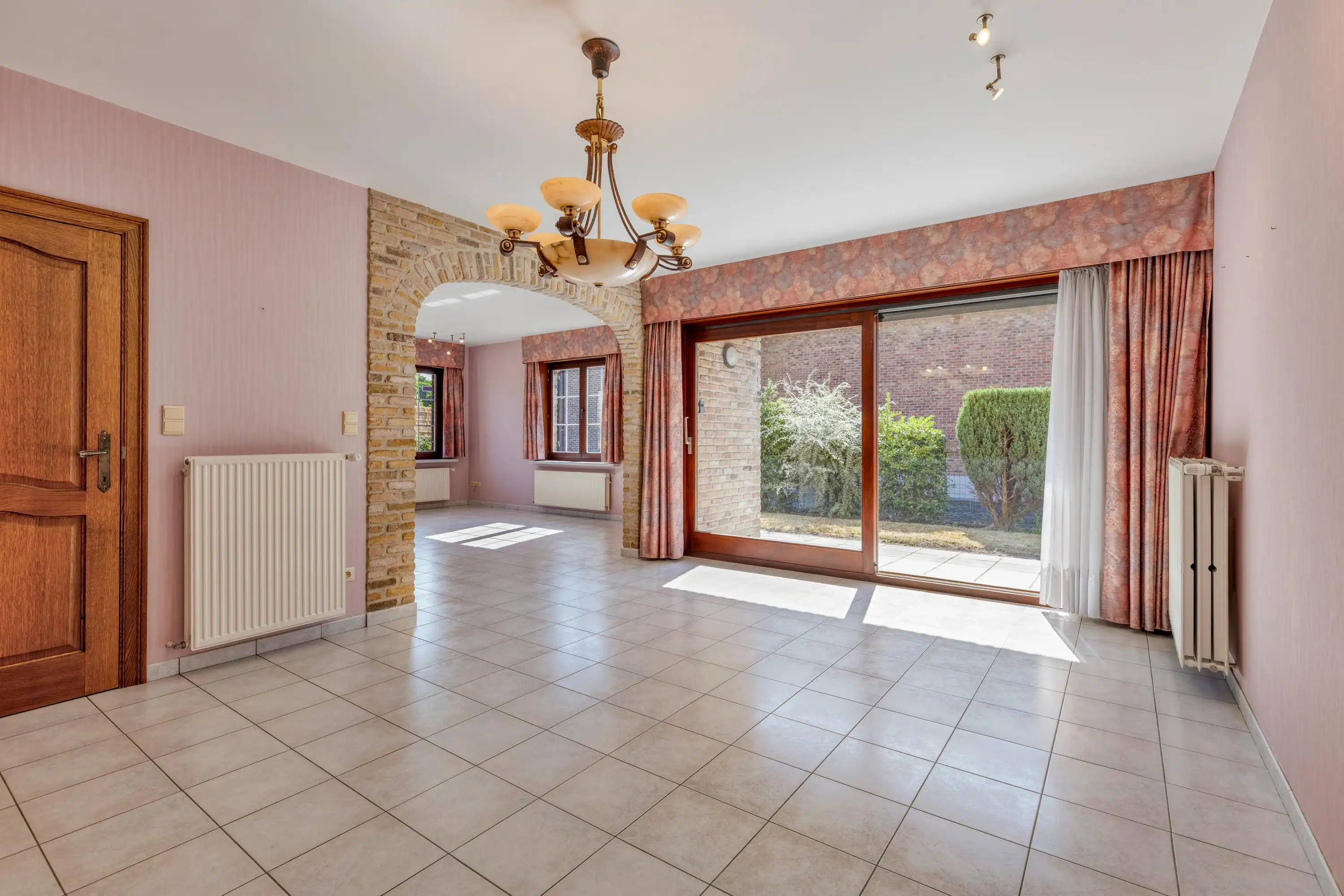 Ruime alleenstaande villa te koop in Dudzele foto 3