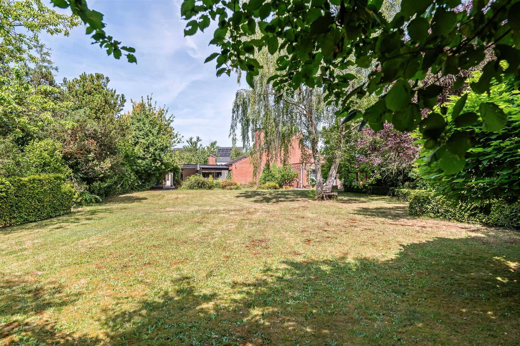 ZEER RUIME EN KARAKTERVOLLE WONING GELEGEN OP EEN BREED, UITGESTREKT EN ZUIDELIJK GEORIËNTEERD PERCEEL VAN 36A20CA TE BALEN (HULSEN) foto 3