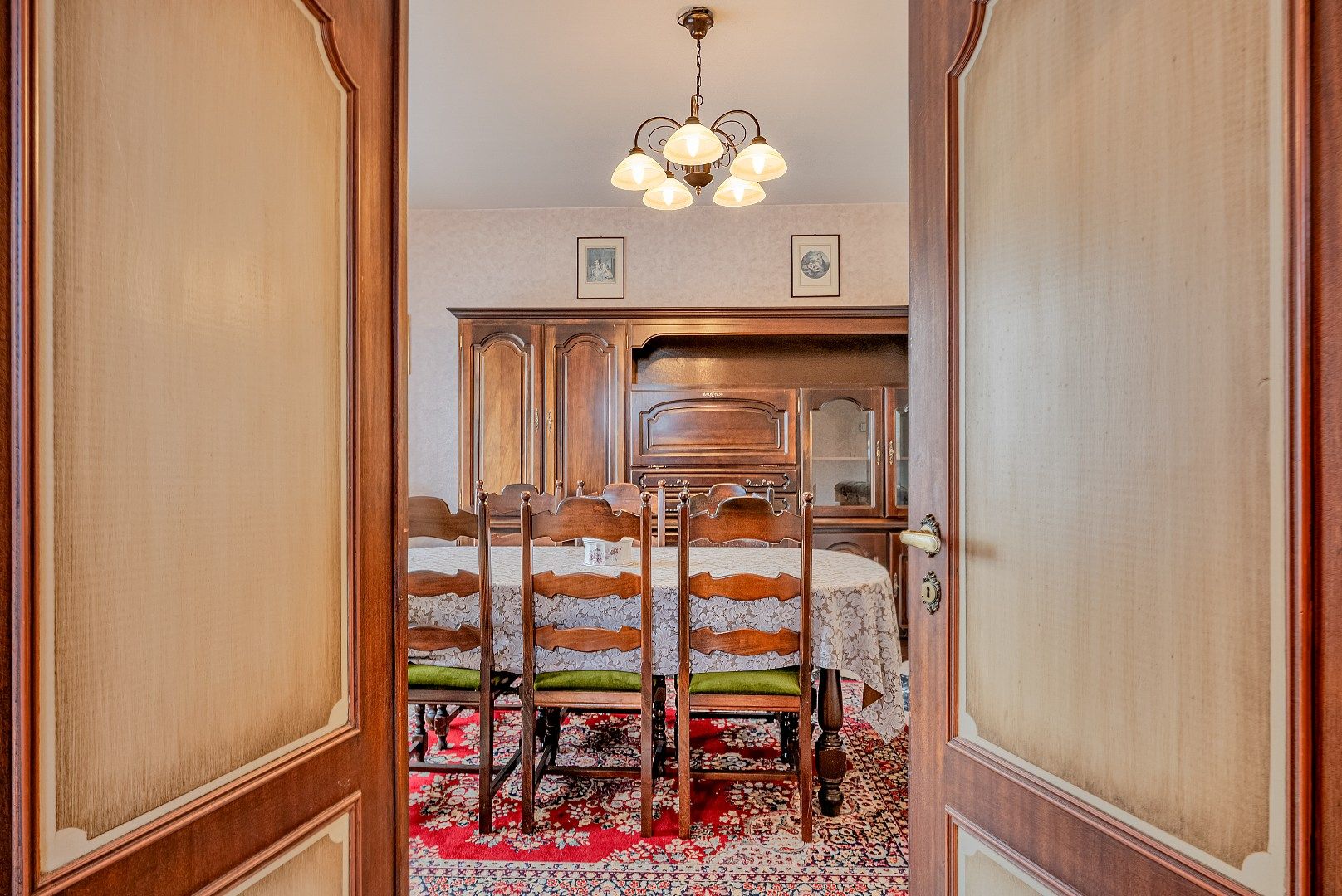 Te renoveren villa met veel potentieel en landelijke charme foto 5