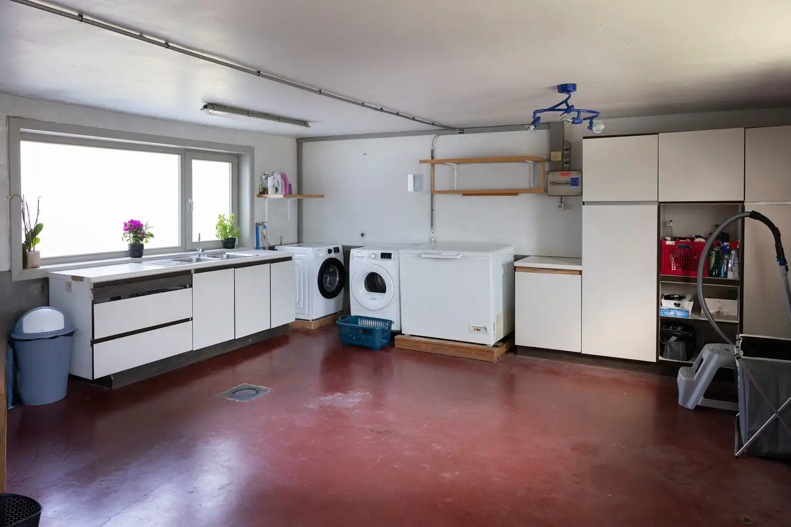 Ruime alleenstaande woning met grote tuin en veel privacy. foto 17