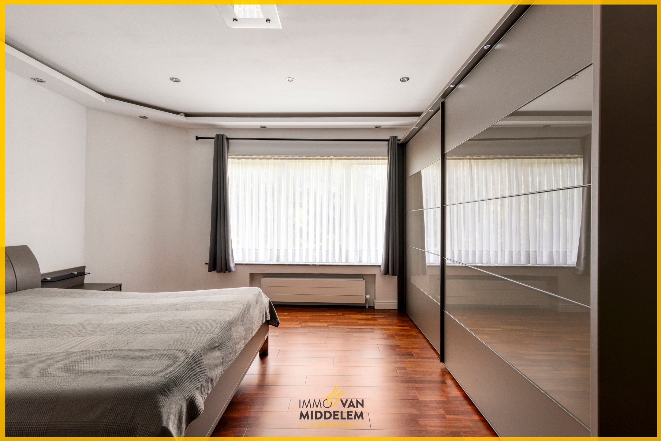 ZEER GROTE, RUSTIG GELEGEN VILLA MET 9 KAMERS foto 13