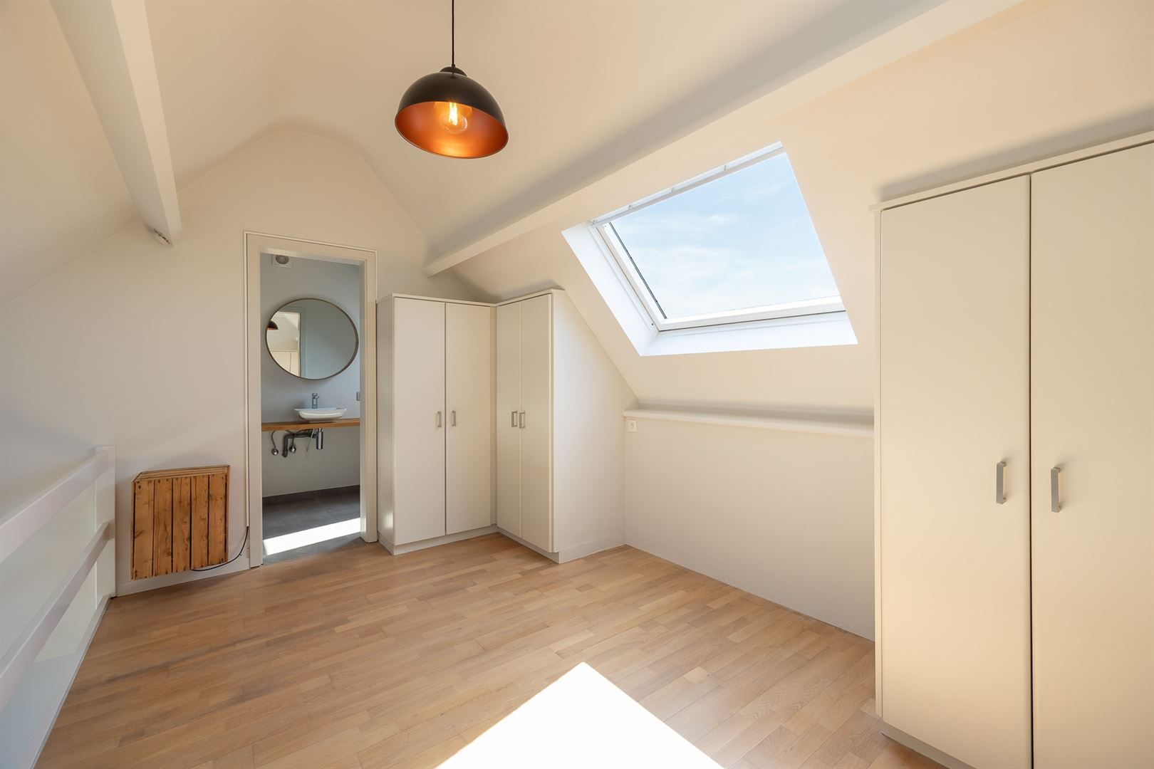 Lofty appartement met huge terras foto 10