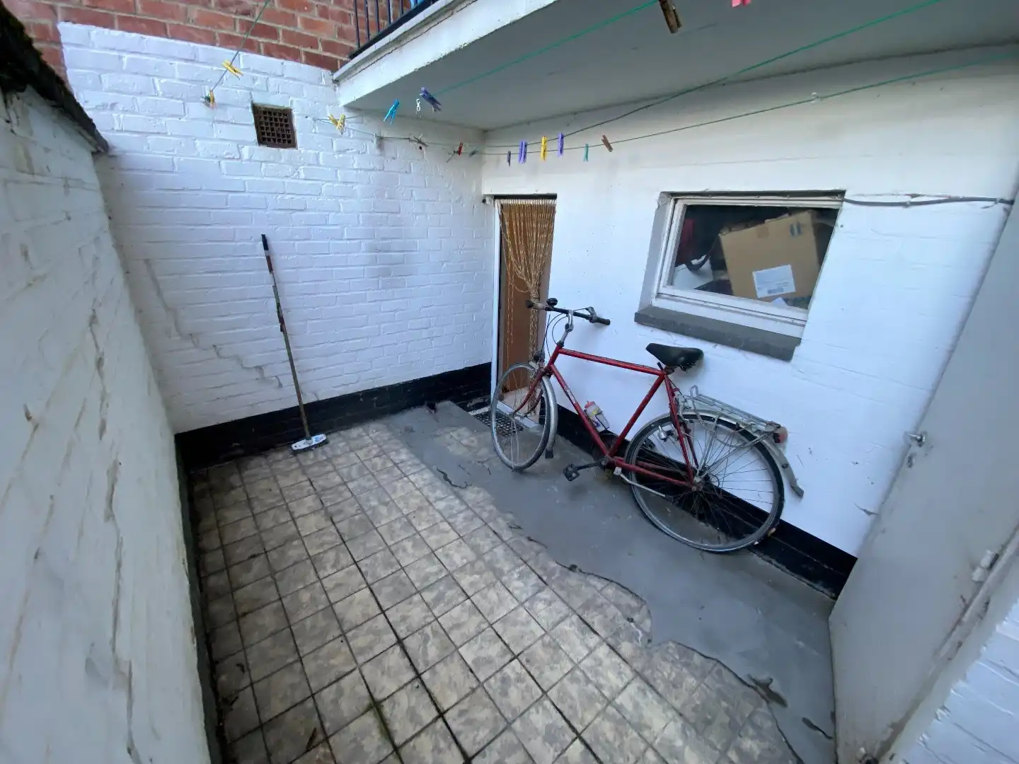 Gelijkvloers appartement met 2 slaapkamers en buitenkoertje in hartje Tongeren foto 17