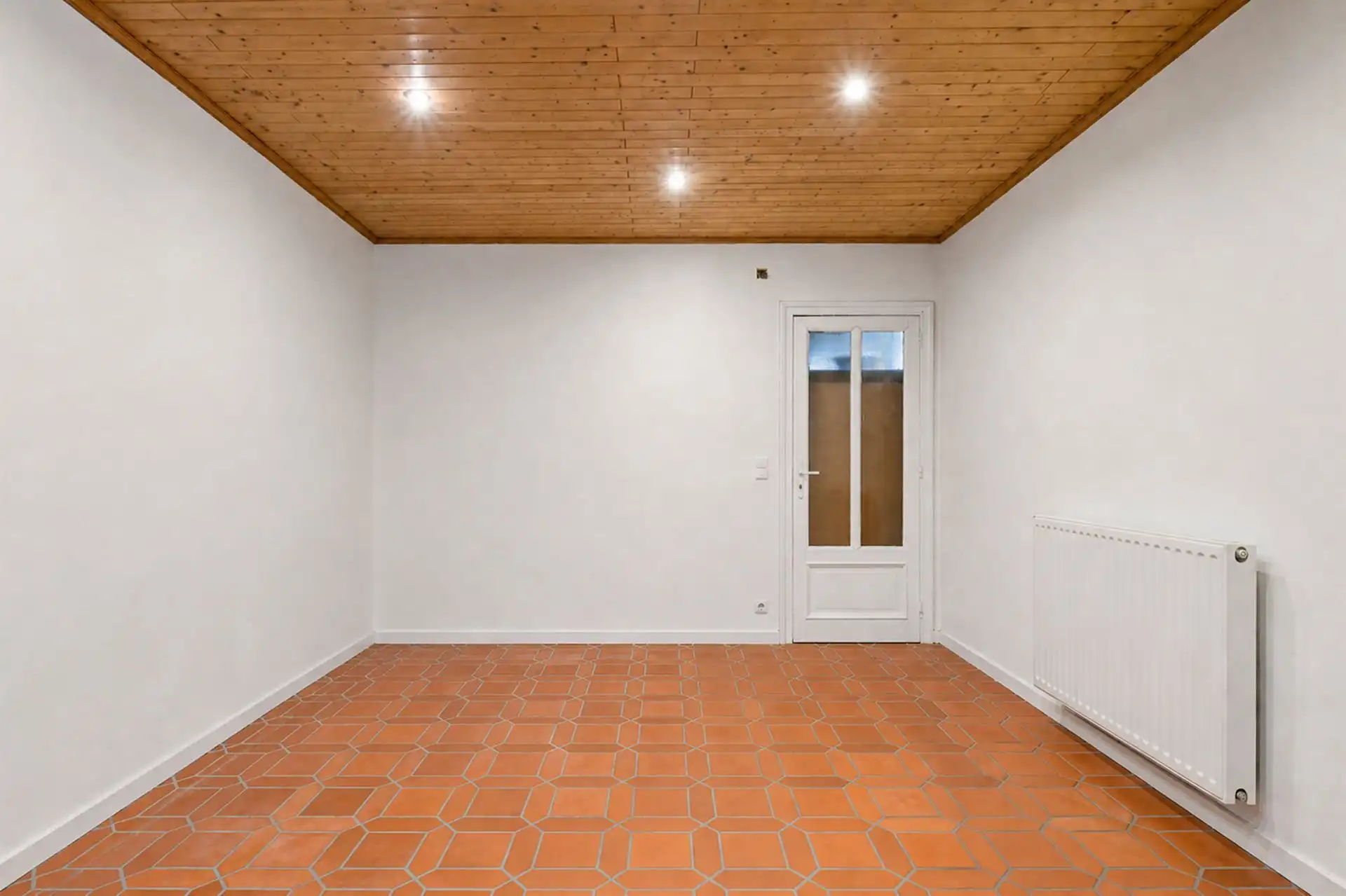 Grote karakterwoning met 5 slaapkamers en dakappartement. foto 12