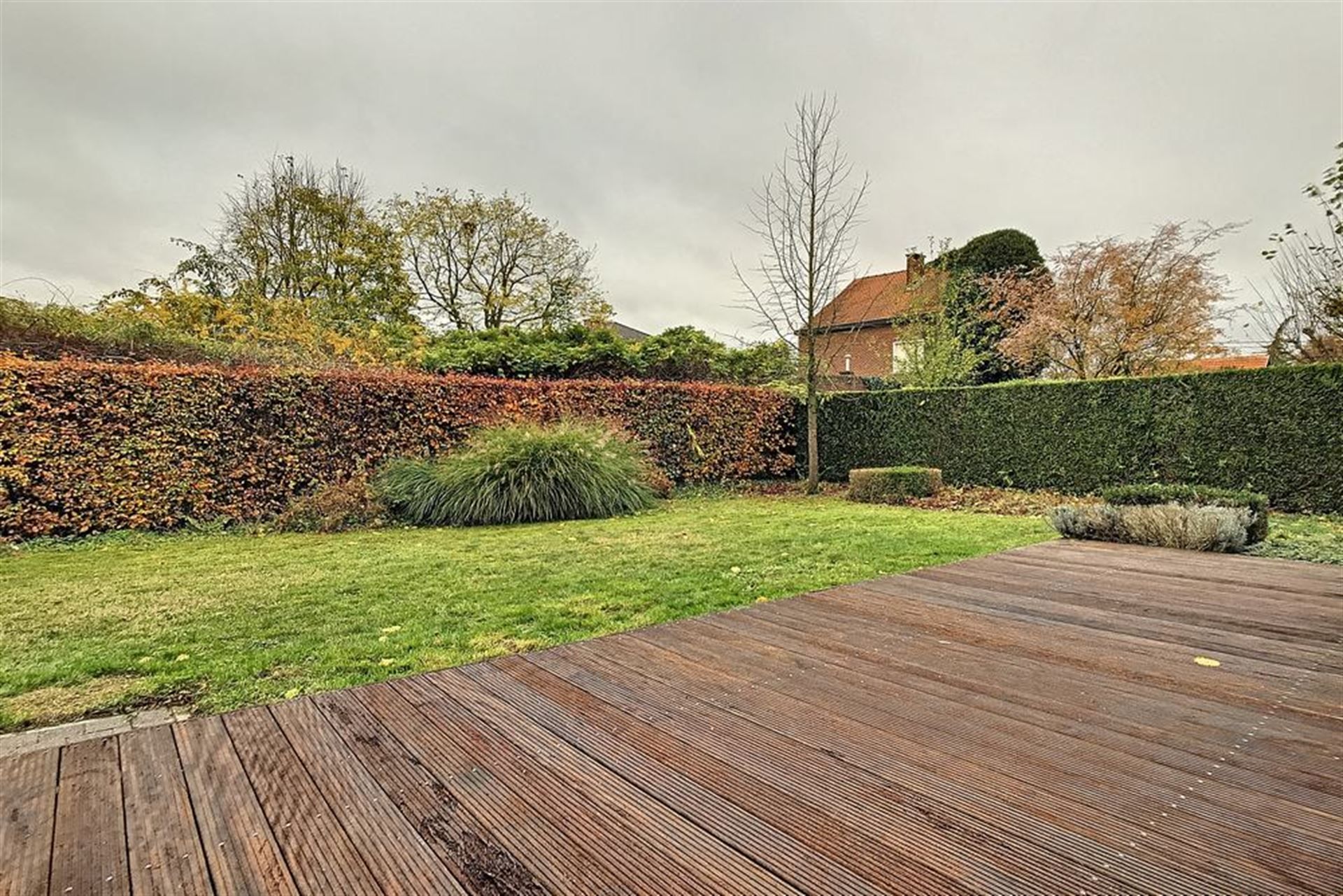 Mooie alleenstaande villa foto 14