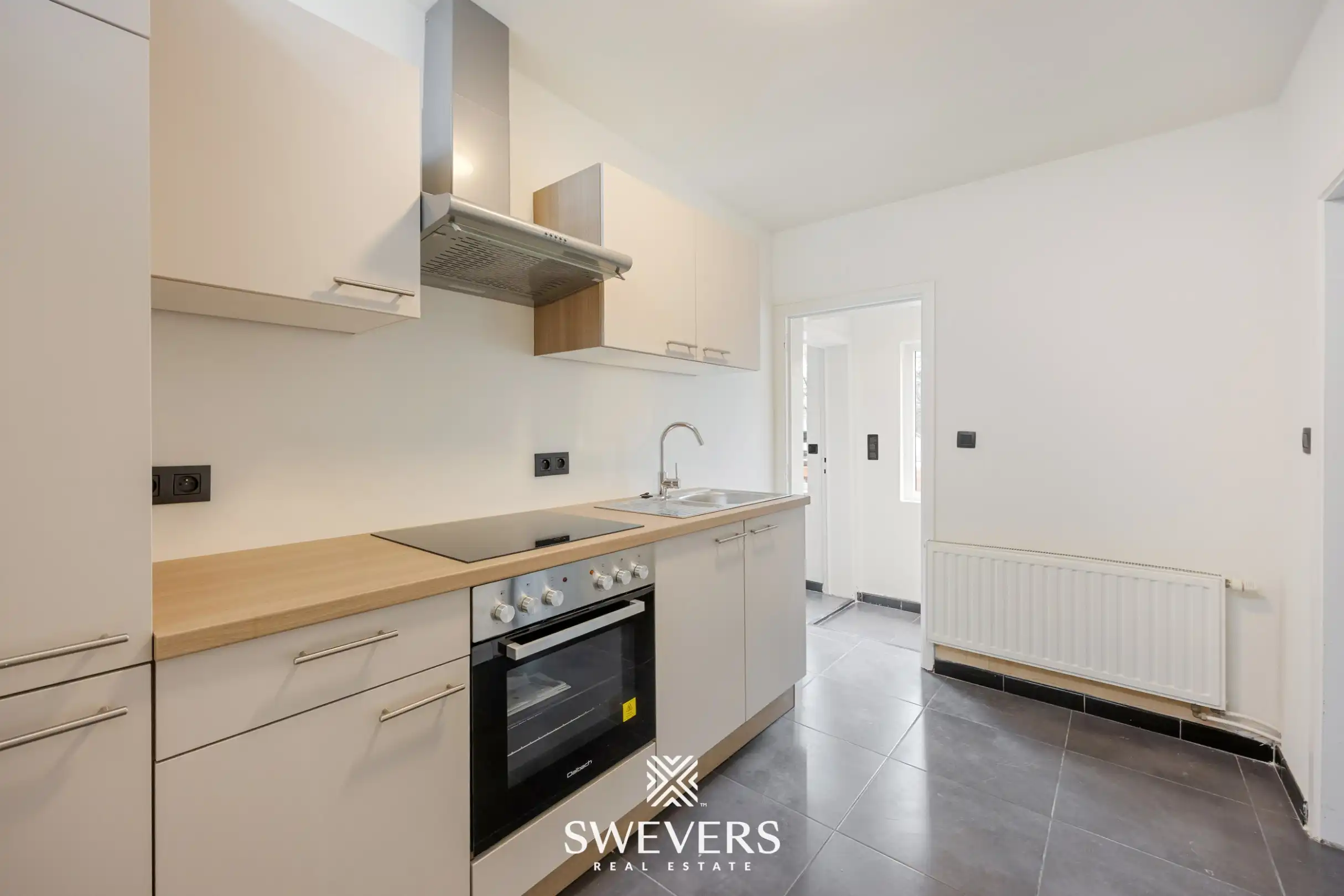 Stijlvol gerenoveerde gezinswoning met ruimte in overvloed te Borgloon foto 8