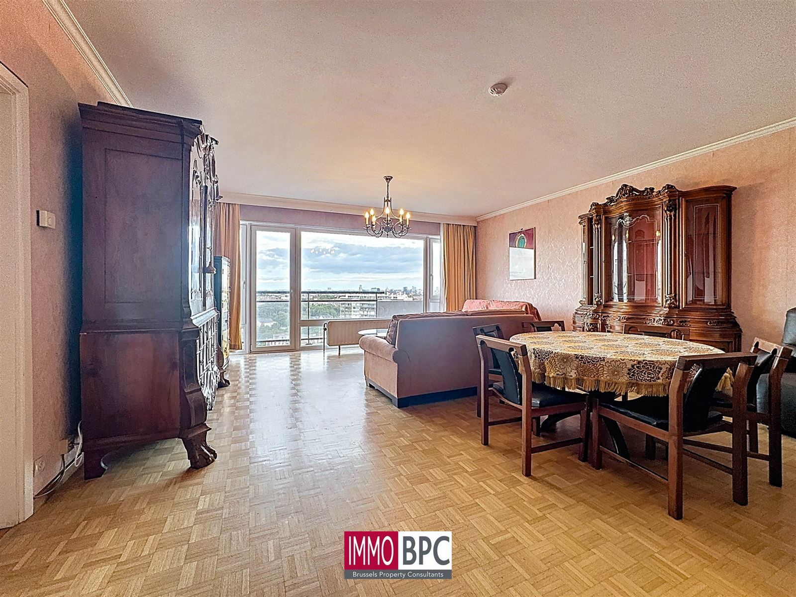 dit prachtige appartement in Ganshoren, waar ruimte, comfort en een indrukwekkend uitzicht  foto 5