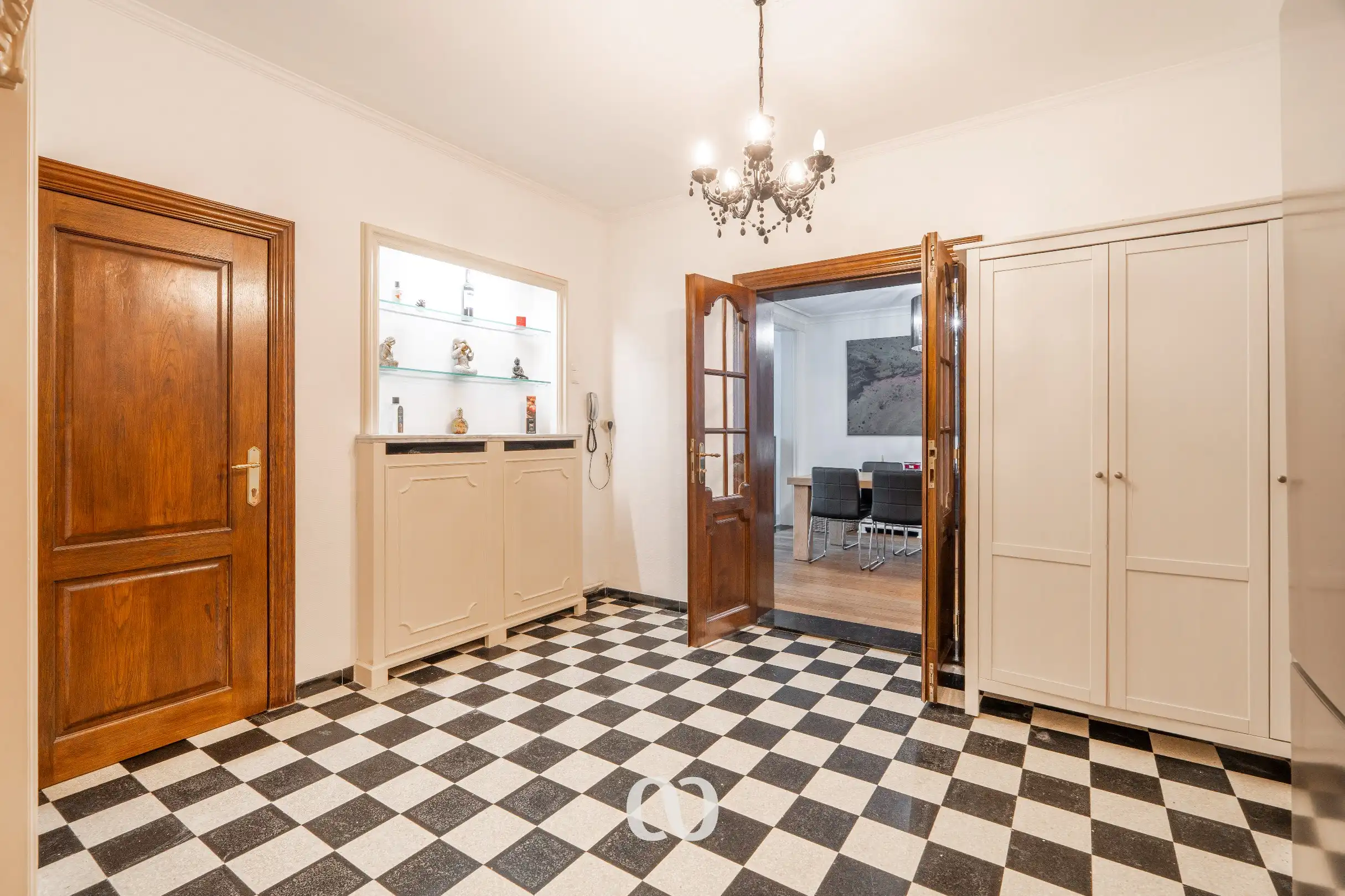 Ruime woning in het centrum van Oudenaarde foto 3