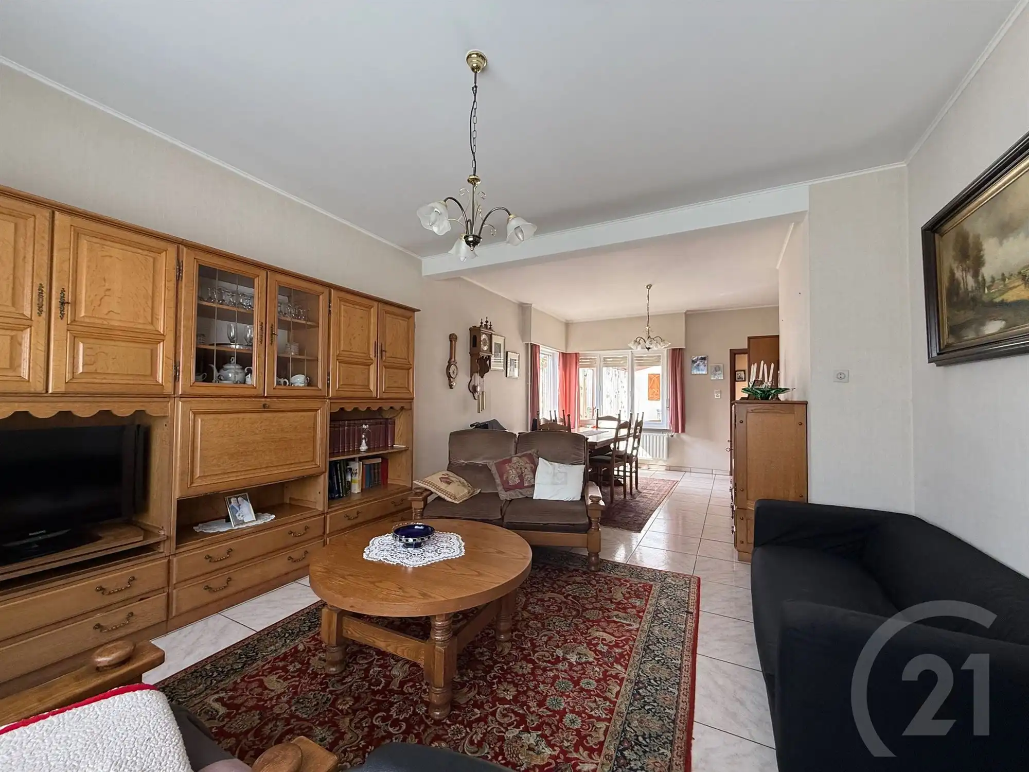 Te renoveren woning met veel potentieel. foto 4