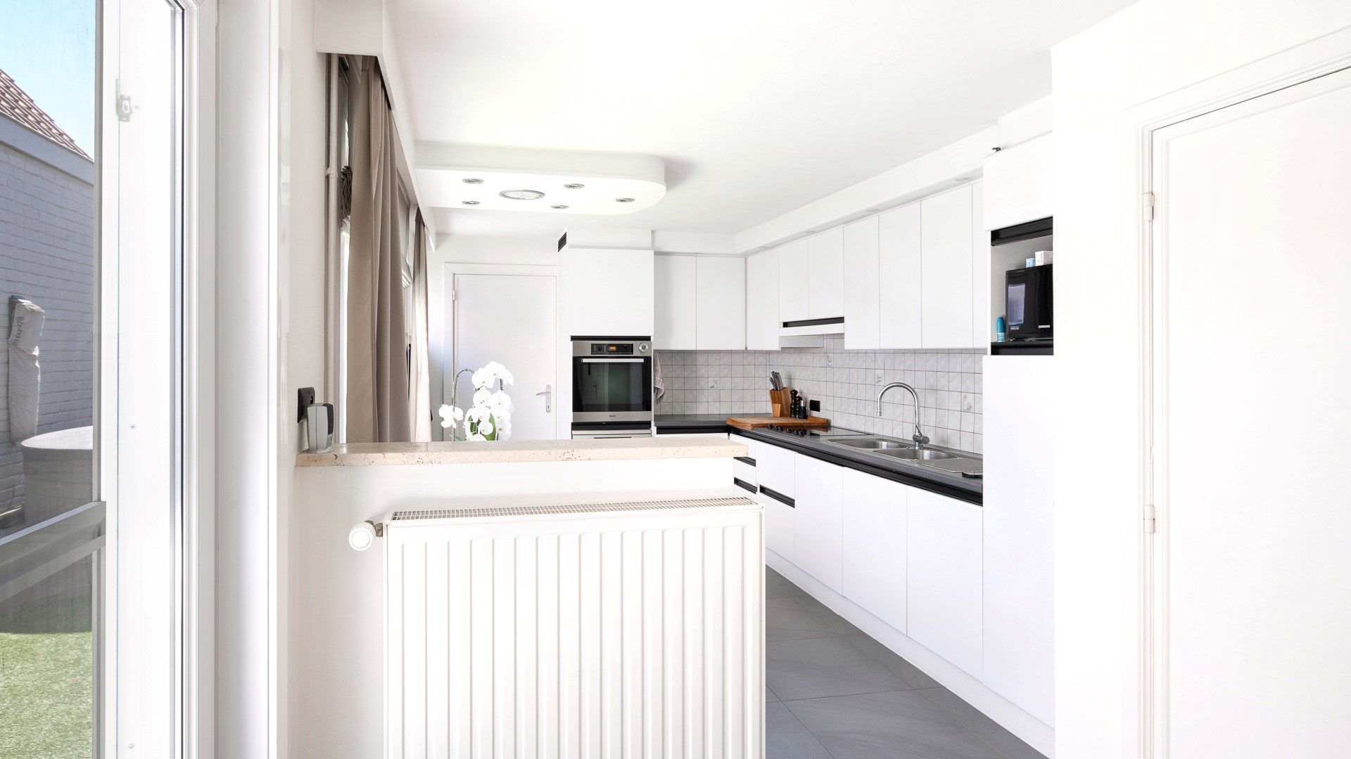 Ruime woning met garage & tuin nabij Knokke-centrum foto 10