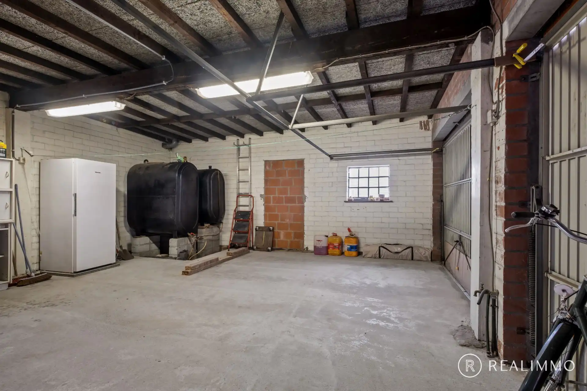 Alleenstaande woning in Oostrozebeke foto 14