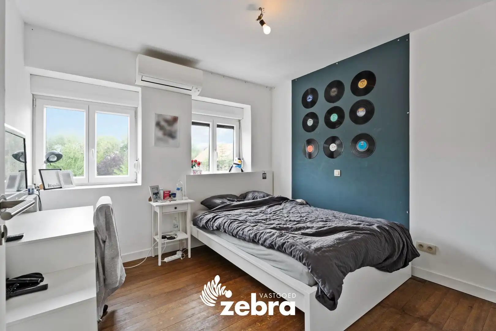 Gerenoveerde woning met 4 slaapkamers en garage te Roesbrugge! foto 13