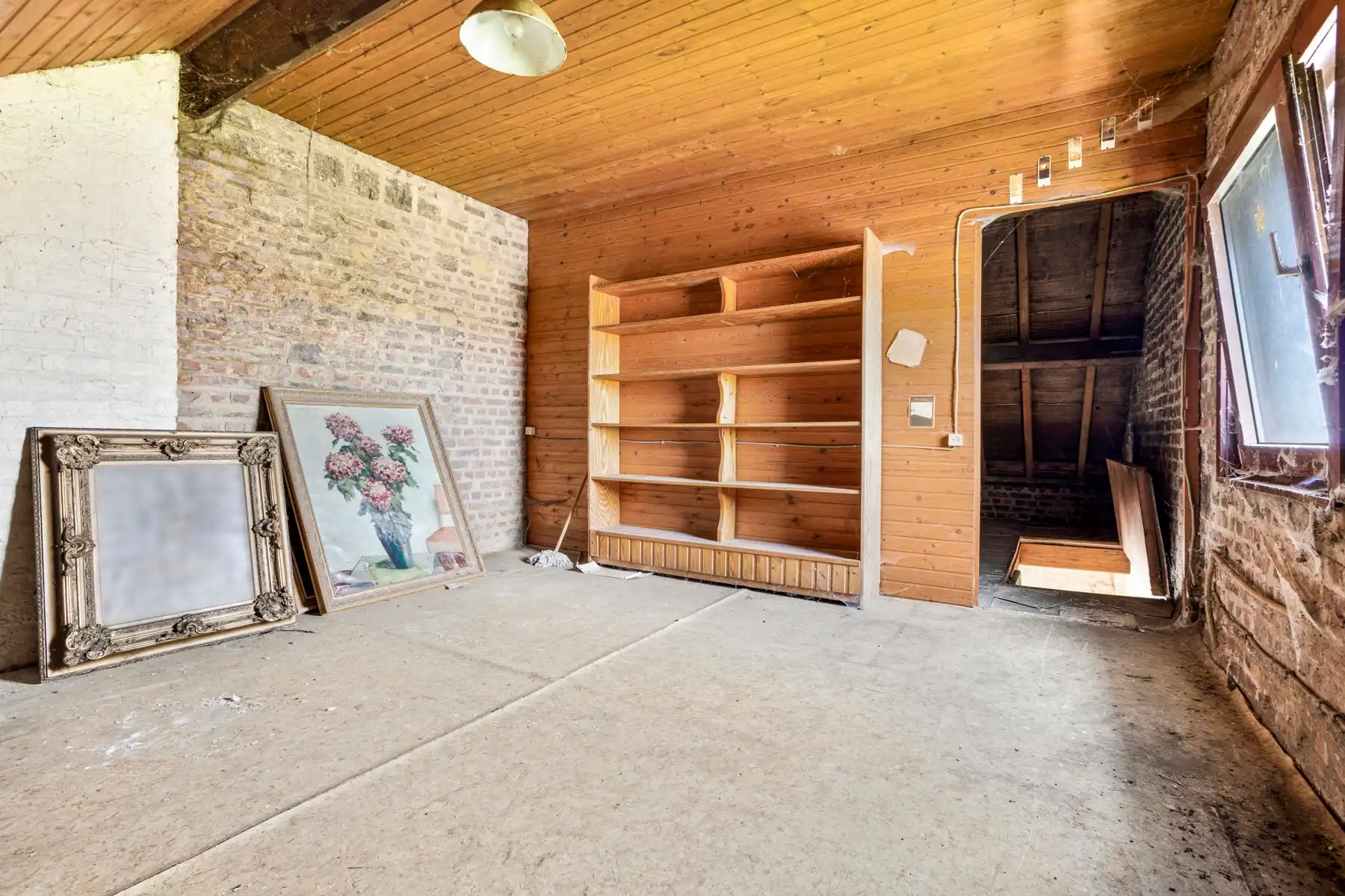 Rustig gelegen woning met grote tuin foto 19