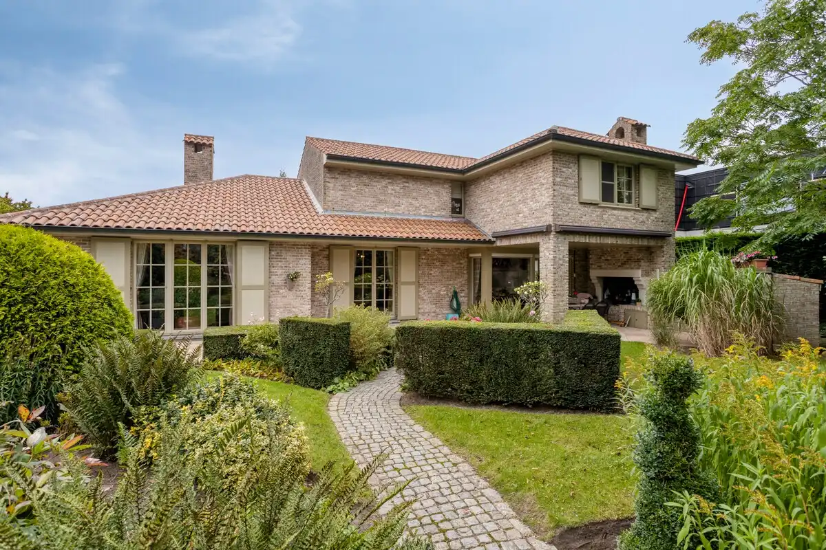 Exclusieve Spaanse villa welgelegen nabij de duinen en de zee. foto 22