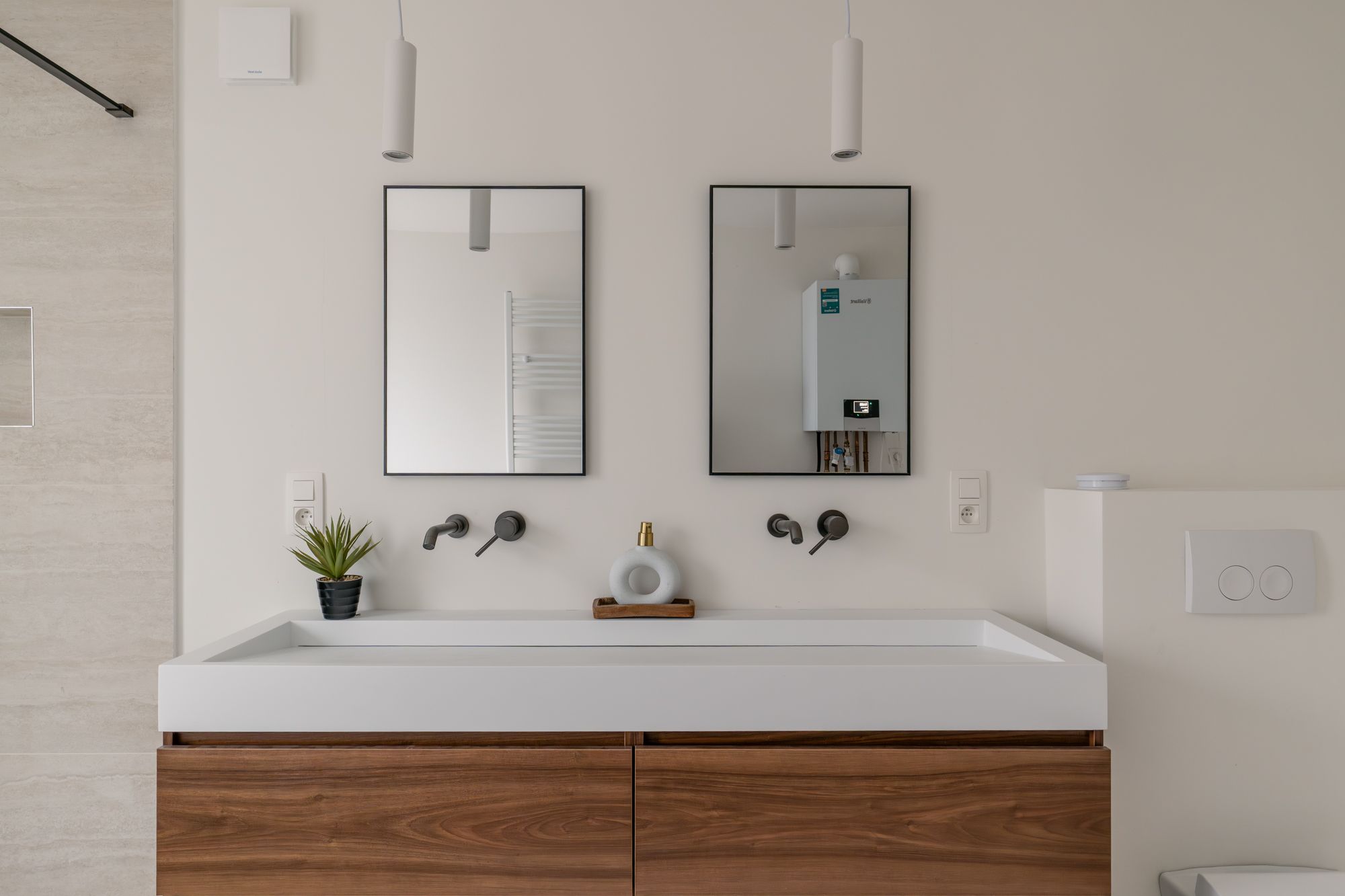 In OPTION by George: volledig gerenoveerde woning die naar zuurstof (O) doet happen foto 16