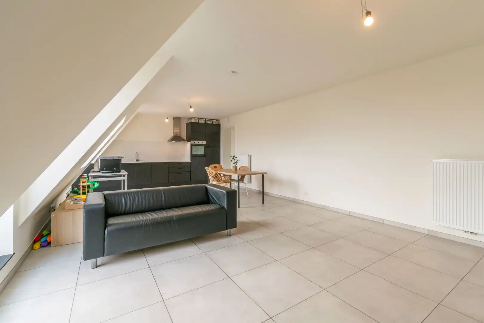 RECENT APP MET 3 SLAAPKAMERS + 2 STAANPLAATSEN! foto 8