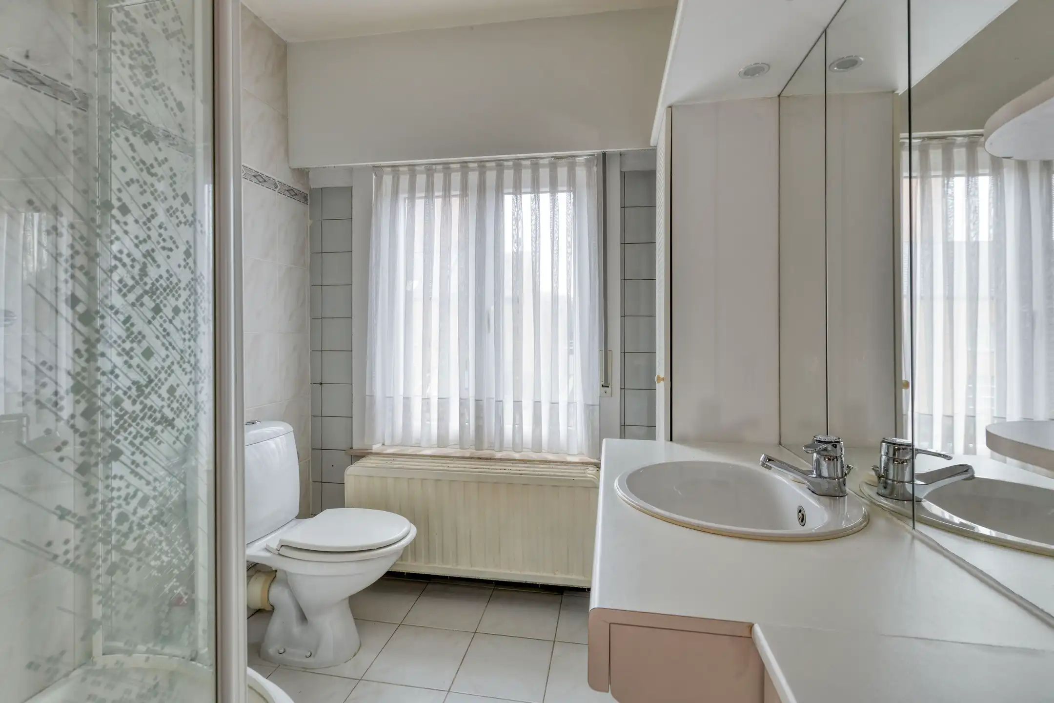 Instapklare woning met 3 slaapkamers op perceel van 15a foto 14