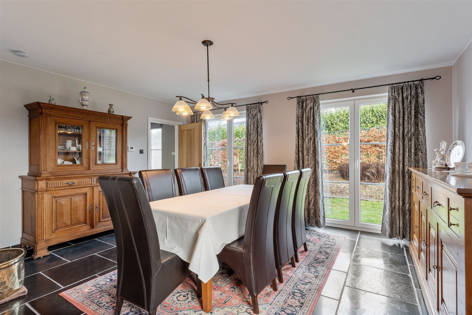 Eengezinswoning in open bebouwing met tuin. foto 13