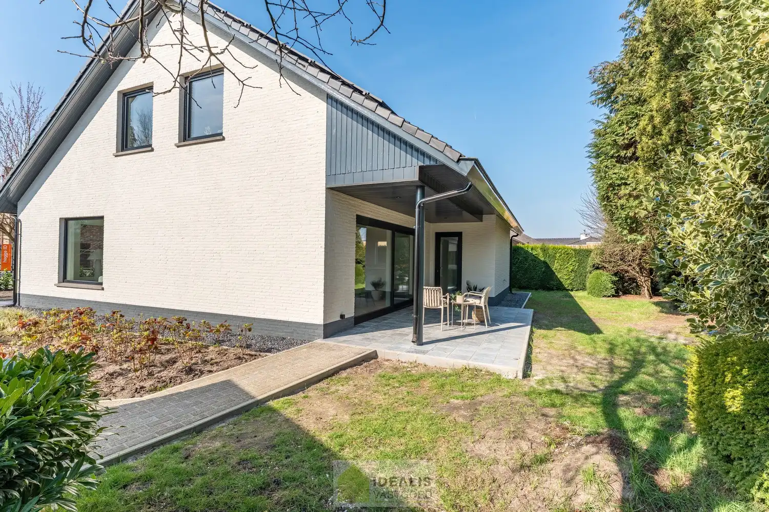 Schitterend volledig vernieuwde woning met een heerlijke open leefruimte, luxe keuken, 3 ruime slaapkamers, een ruime luxueuze badkamer én een apart bureel foto 33