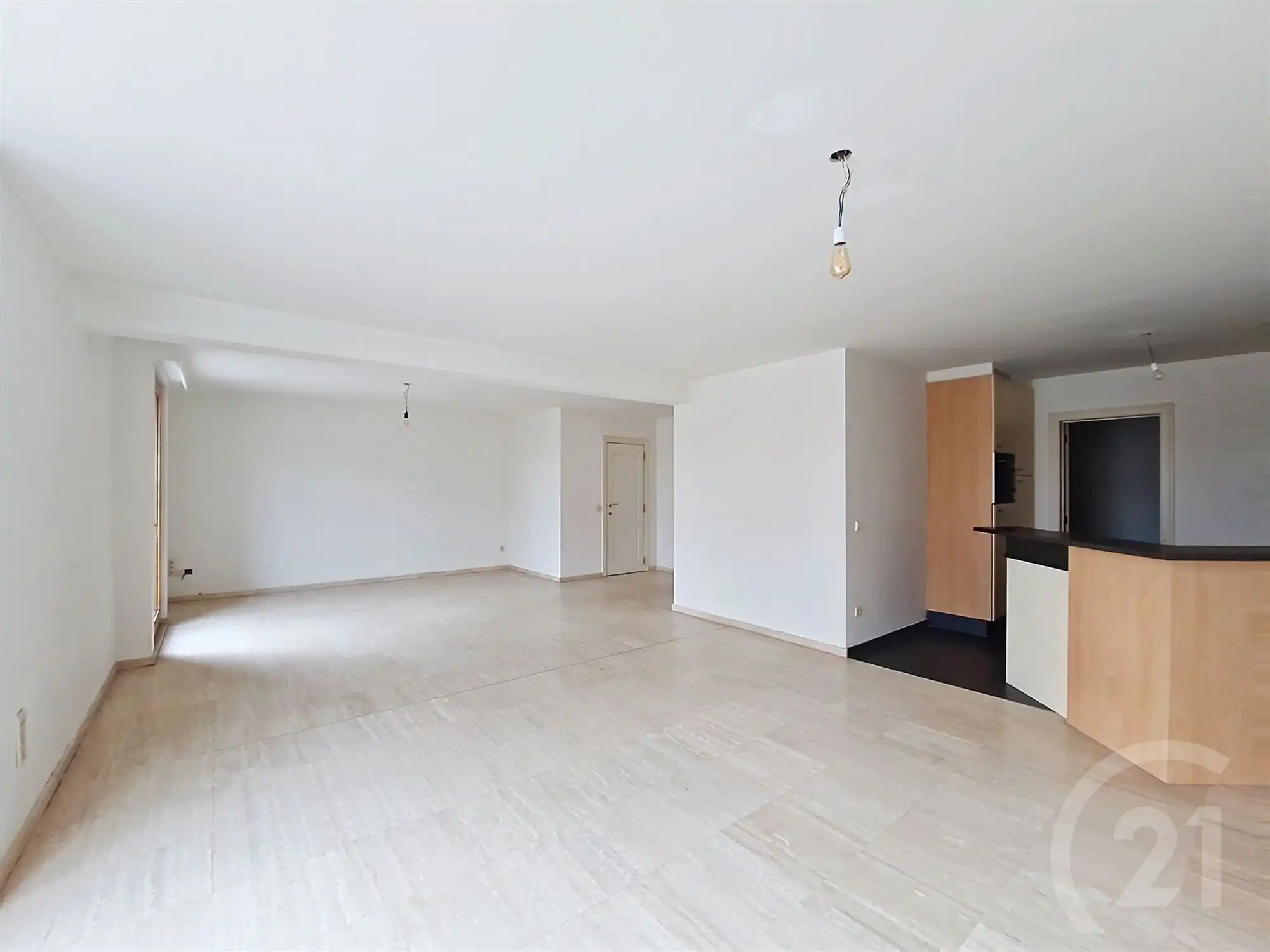 Instapklaar appartement met 3 slaapkamers en groot terras foto 4