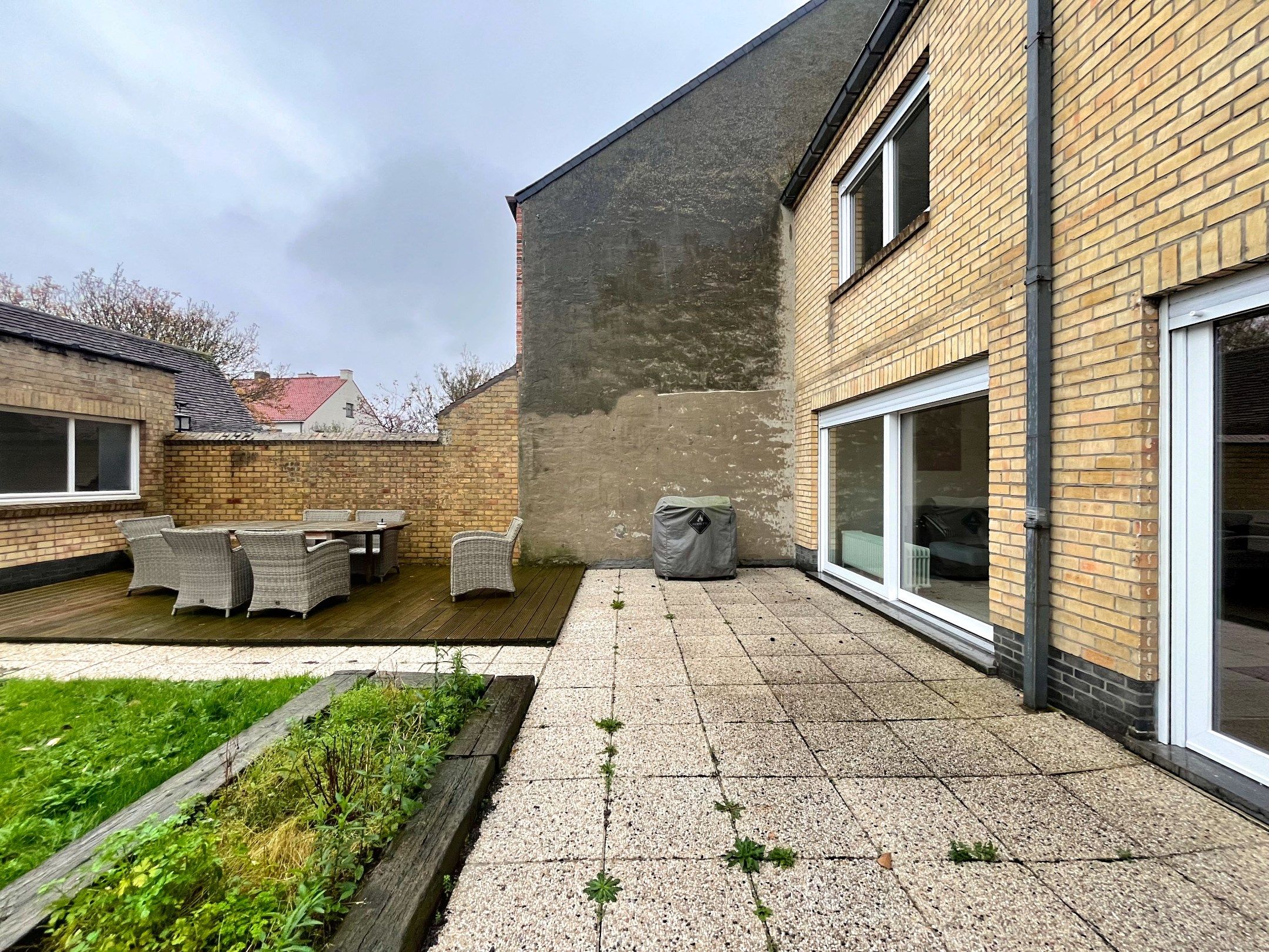 Te moderniseren woning met 4 kamers en een garage te Dudzele foto 10