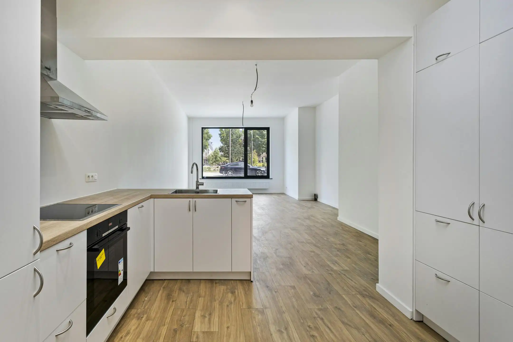 Triplex appartement te koop aan de Waalsekaai te Antwerpen foto 4