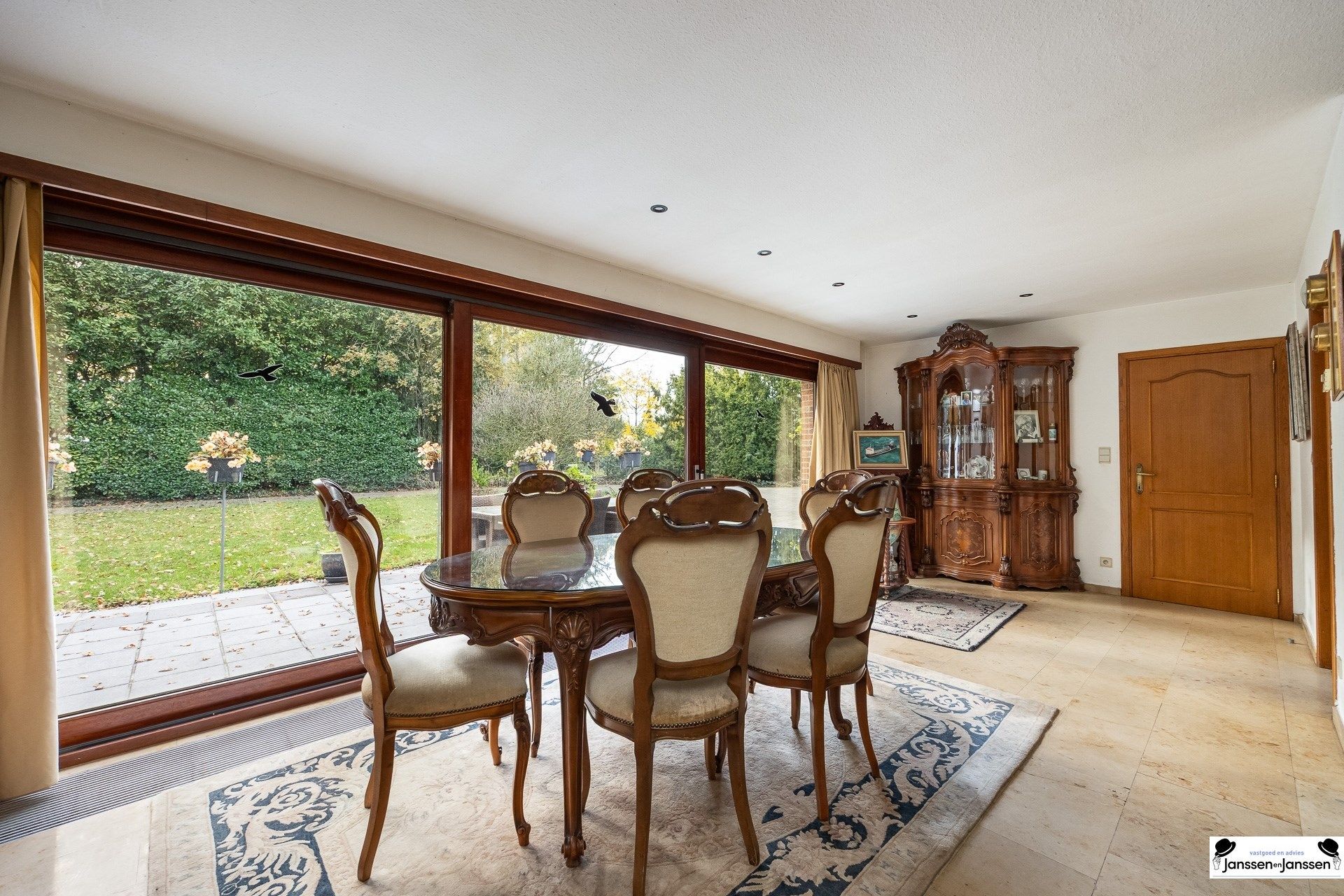 Landelijk gelegen woning op een perceel van ruim 6.000 m² foto 8