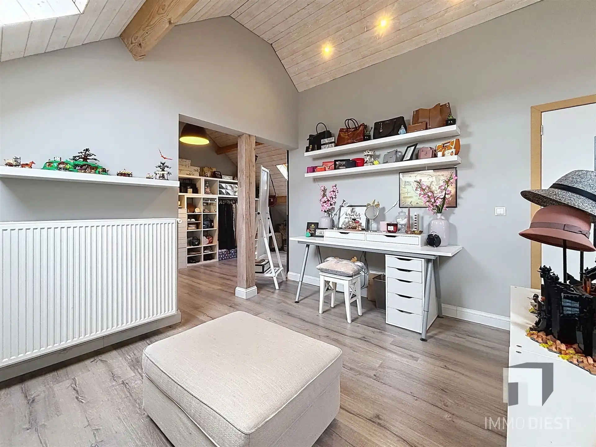 Charmante, instapklare gezinswoning met 3 ruime slaapkamers op 8a 52ca. foto 30