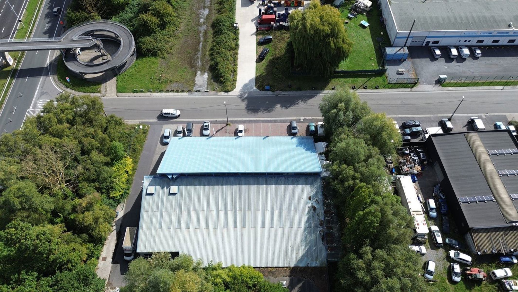 Handelspand 1.400 m² te huur in Moeskroen foto 14