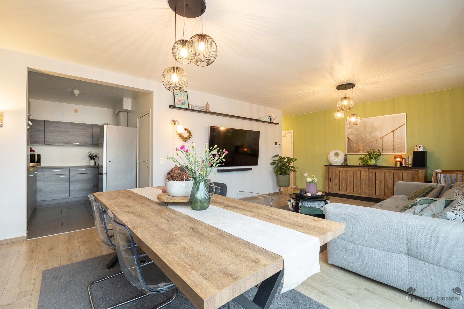 Instapklaar ruim gelijkvloersappartement met tuin. foto 7