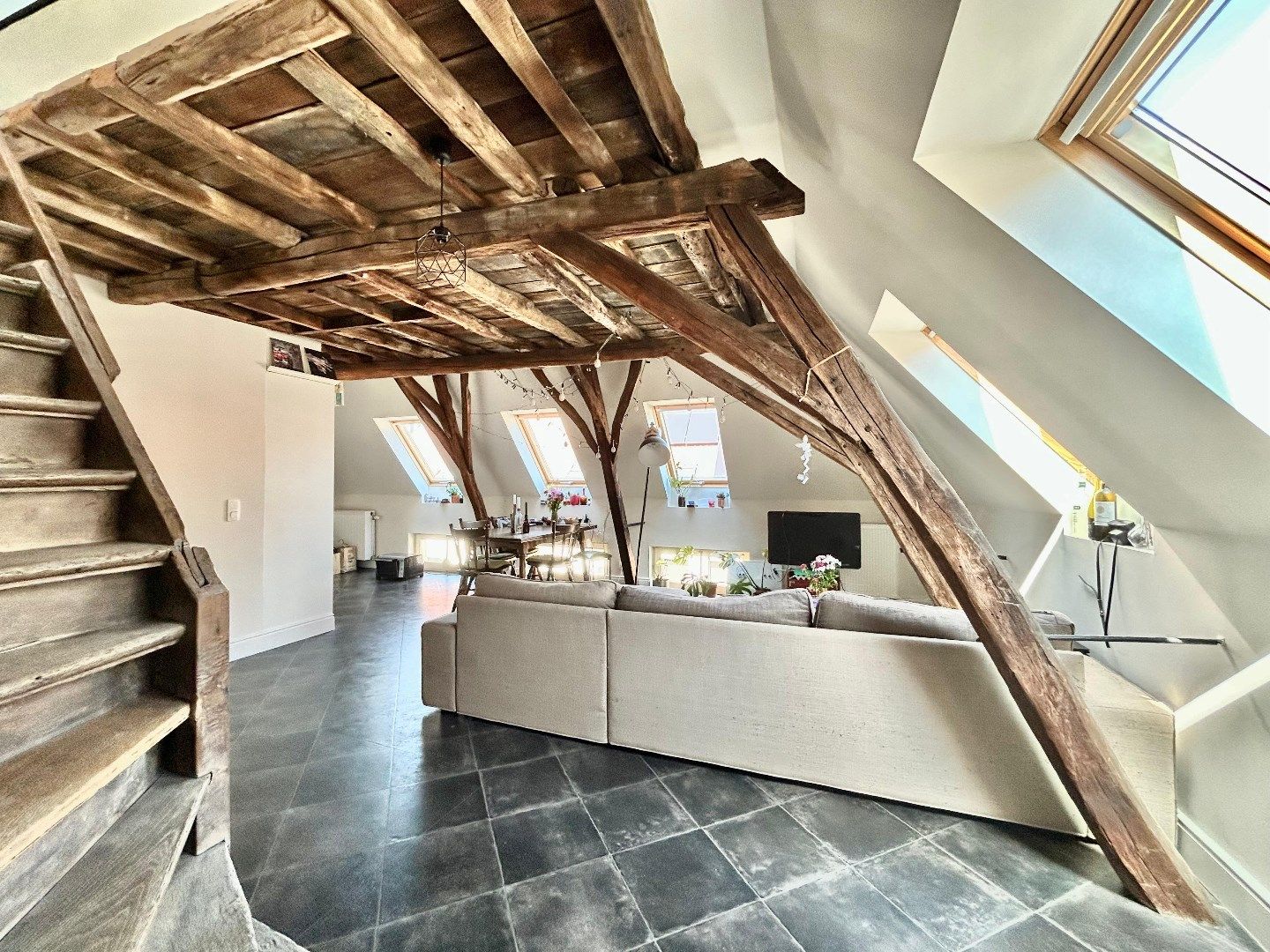 Prachtig 3-slpk duplex appartement met gezellig terras foto 3