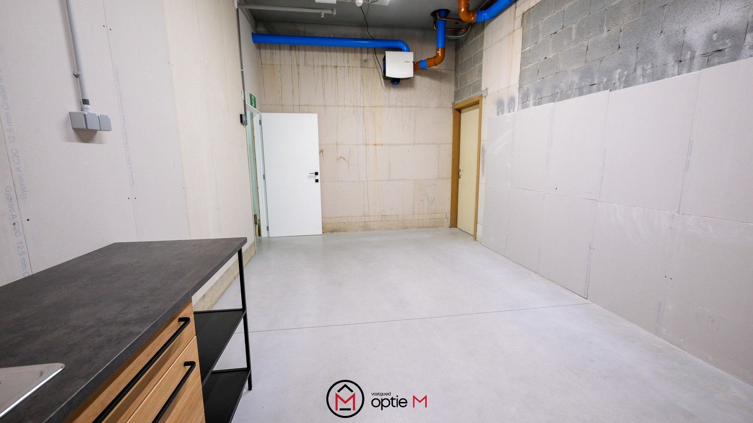 Modern handelspand te huur op toplocatie in Bilzen foto 9