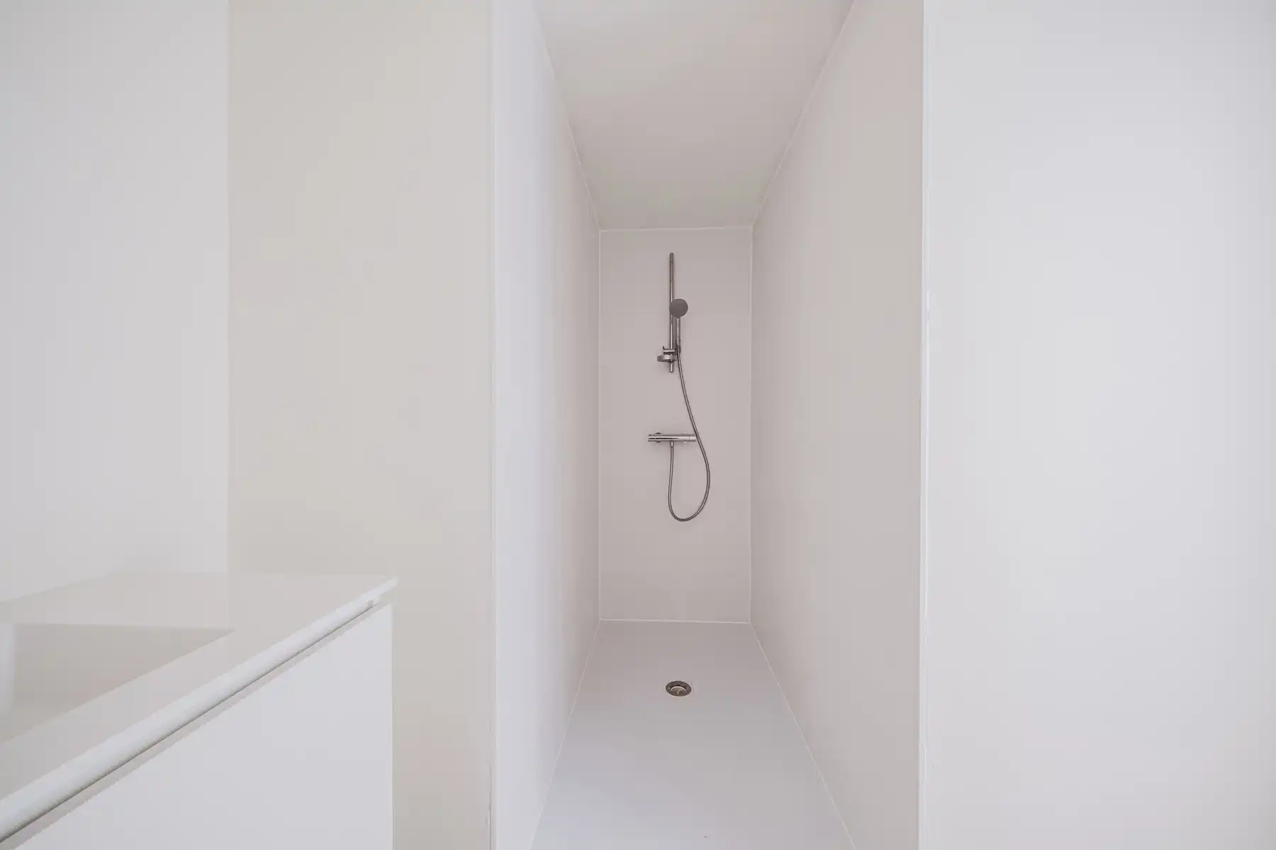 Gloednieuw 1 slaapkamer-appartement met terras op t' Zuid  foto 7