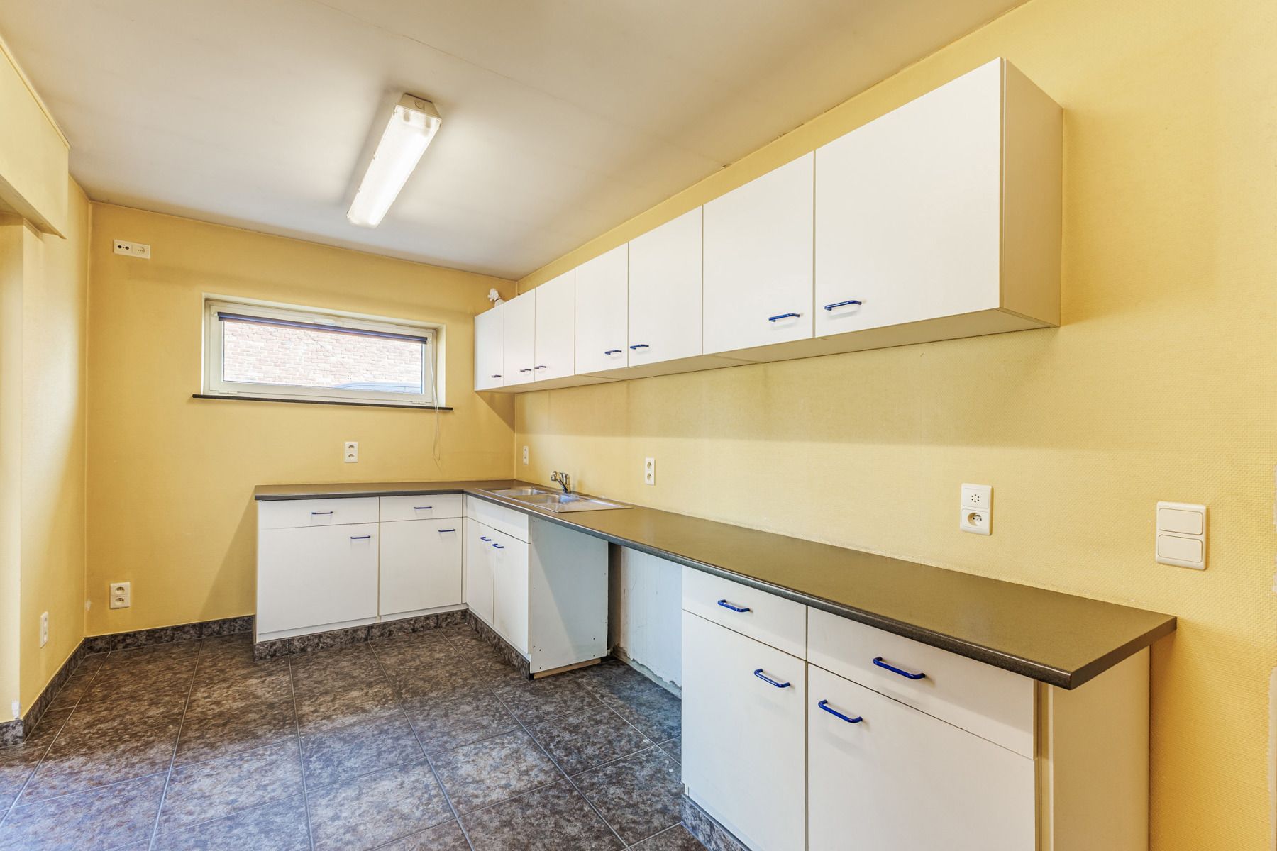 Instapklare woning met (min) 5 slaapkamers foto 11