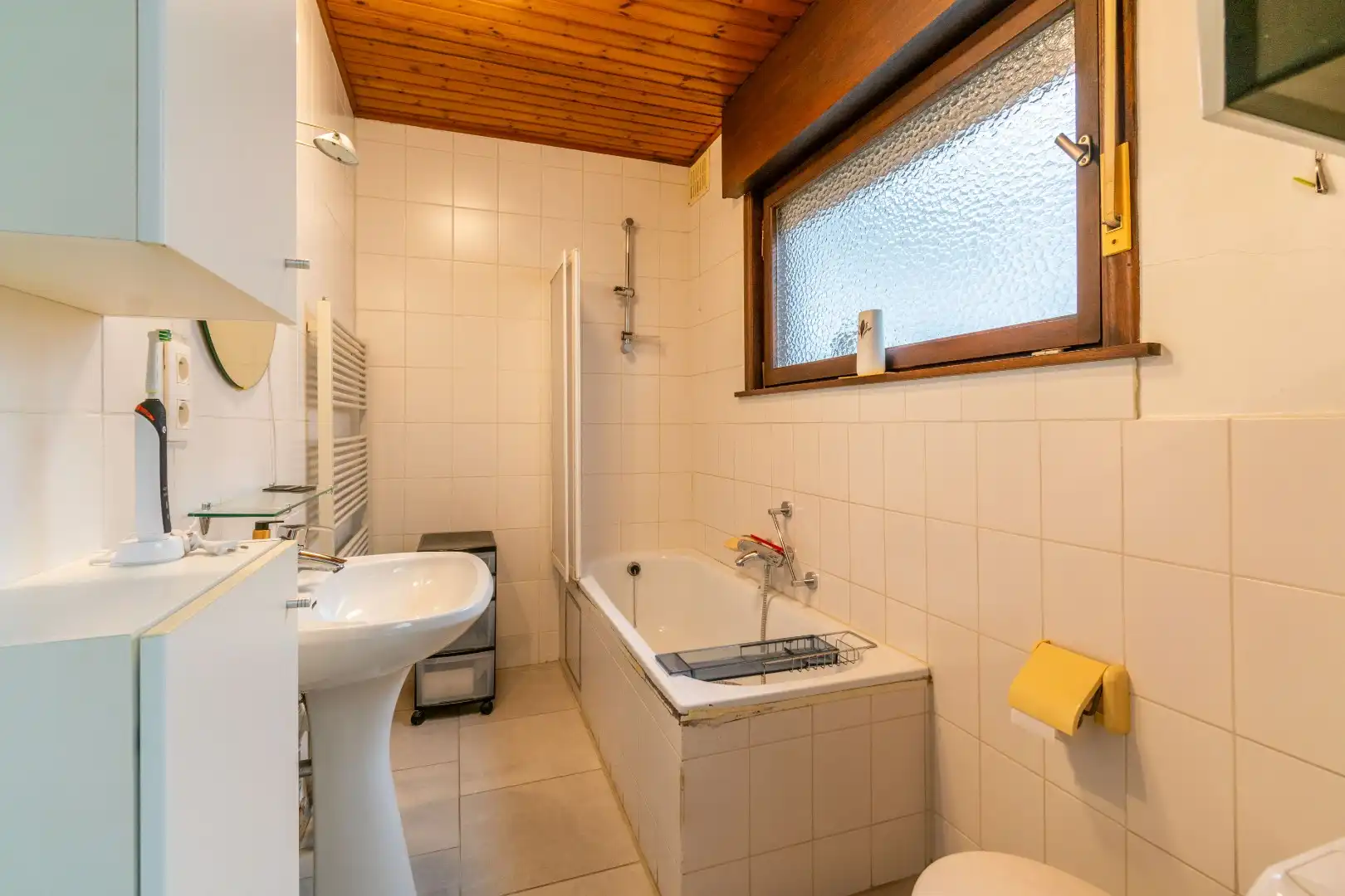 ENERGIEZUINIGE WONING MET 3 SLAAPKAMERS + ZUID-TUIN ! foto 13