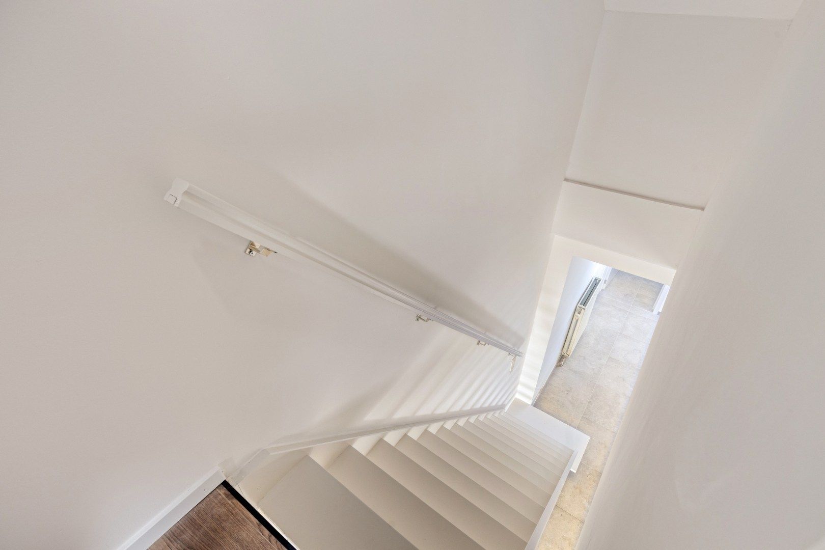 SCHELLEBELLE - Totaal gerenoveerde instapklare rijwoning! foto 10