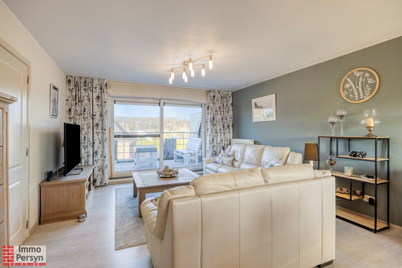 instapklaar appartement, 2 slpkmrs, lift, berging en garage foto 2