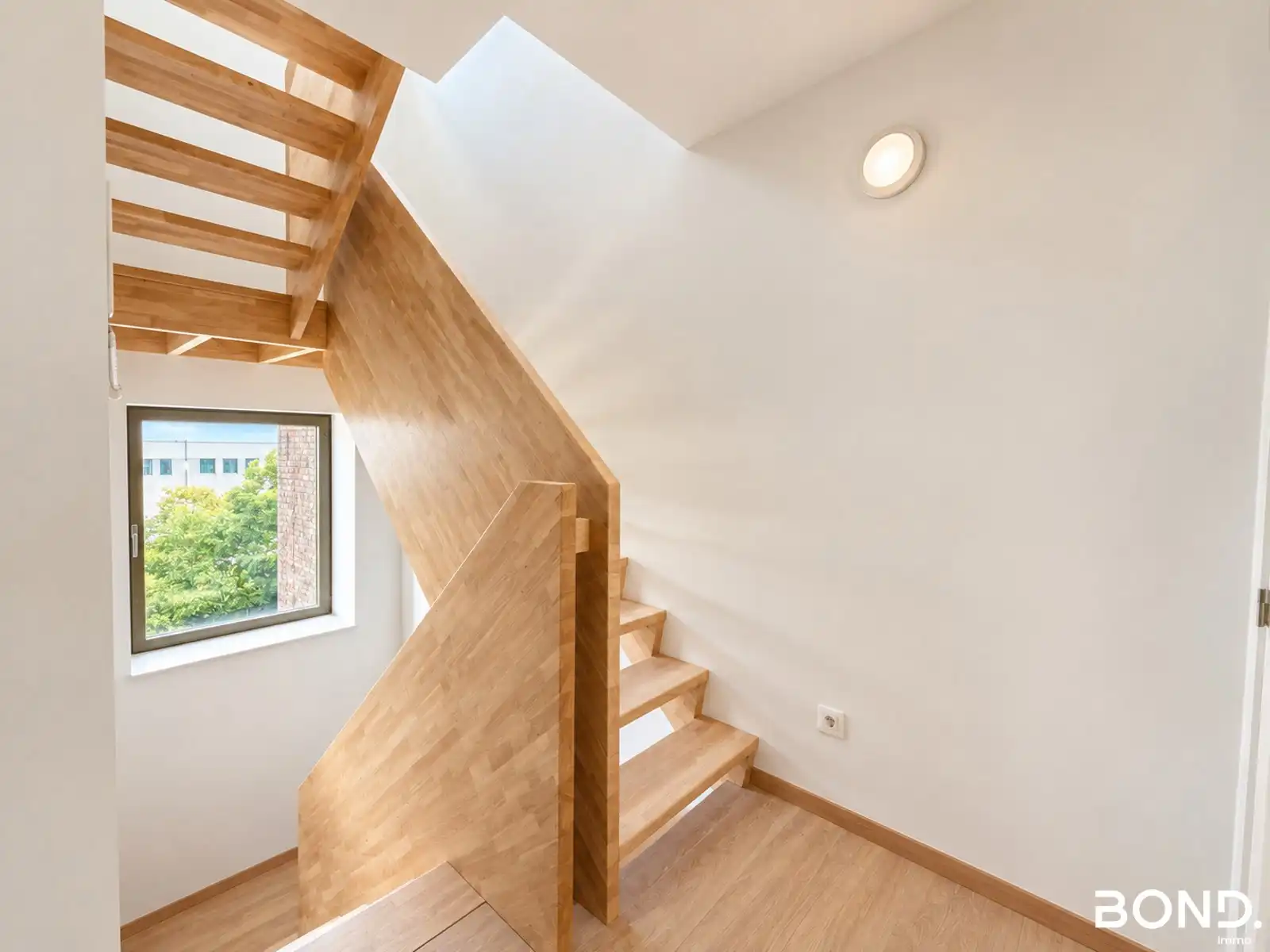 Ruime vernieuwbouwwoning met 6 slaapkamers te huur in Leuven foto 17