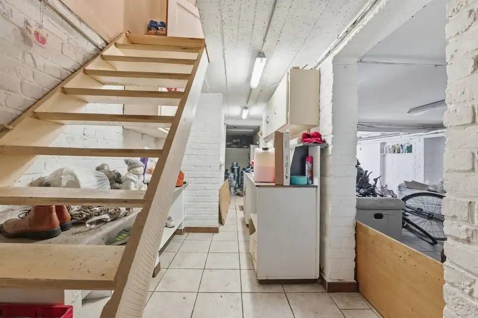 RUIME EN LICHTRIJKE GEZINSWONING MET GARAGE, TERRAS EN SAUNA IN TONGEREN foto 14