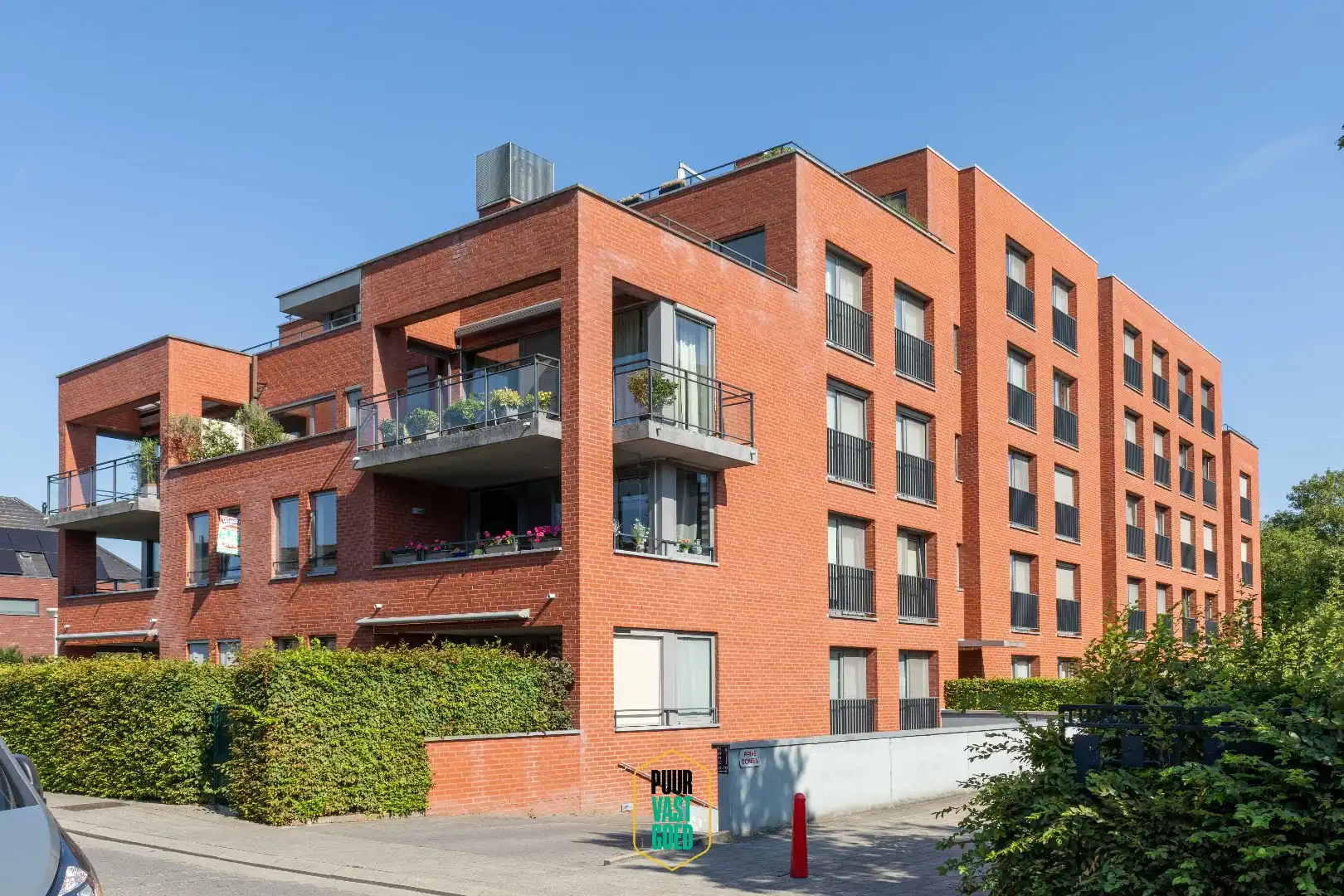 Recent, instapklaar, 2 slpk appartement in gegeerde buurt. foto 23