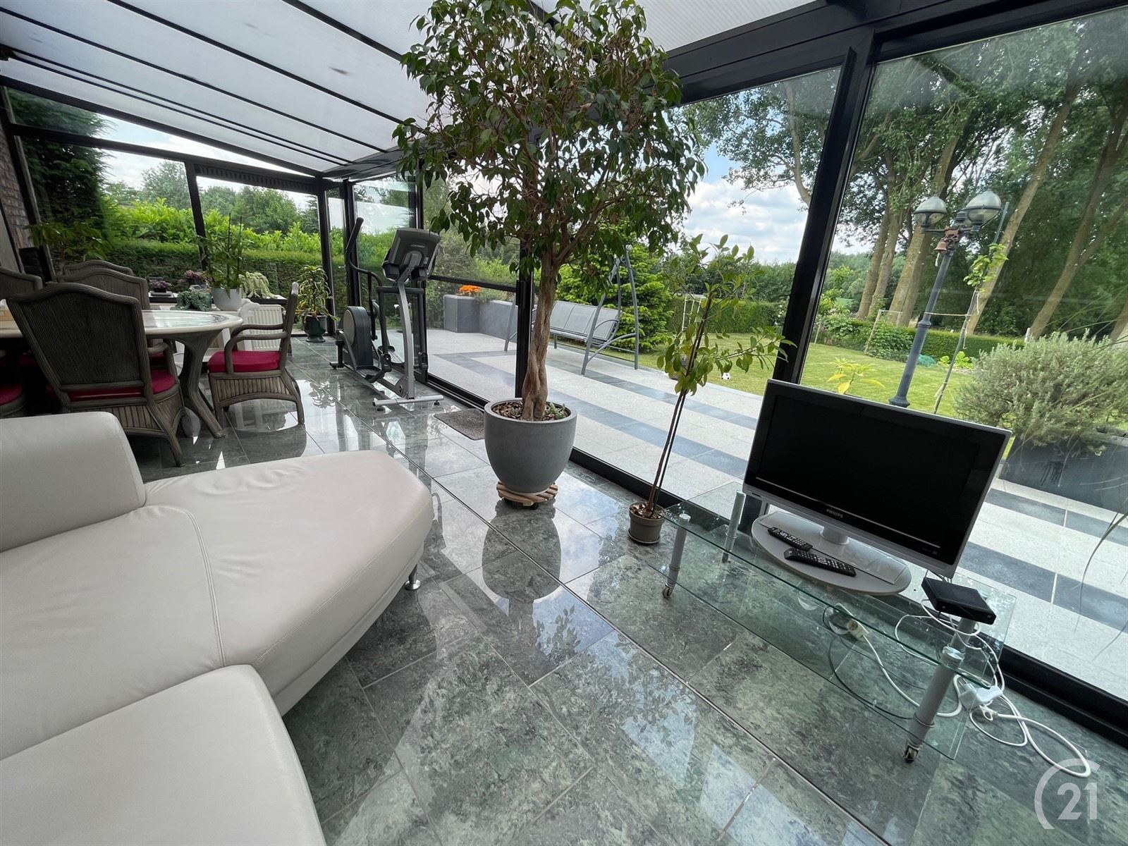 Ruime villa met prachtig zicht op 10are53 foto 10