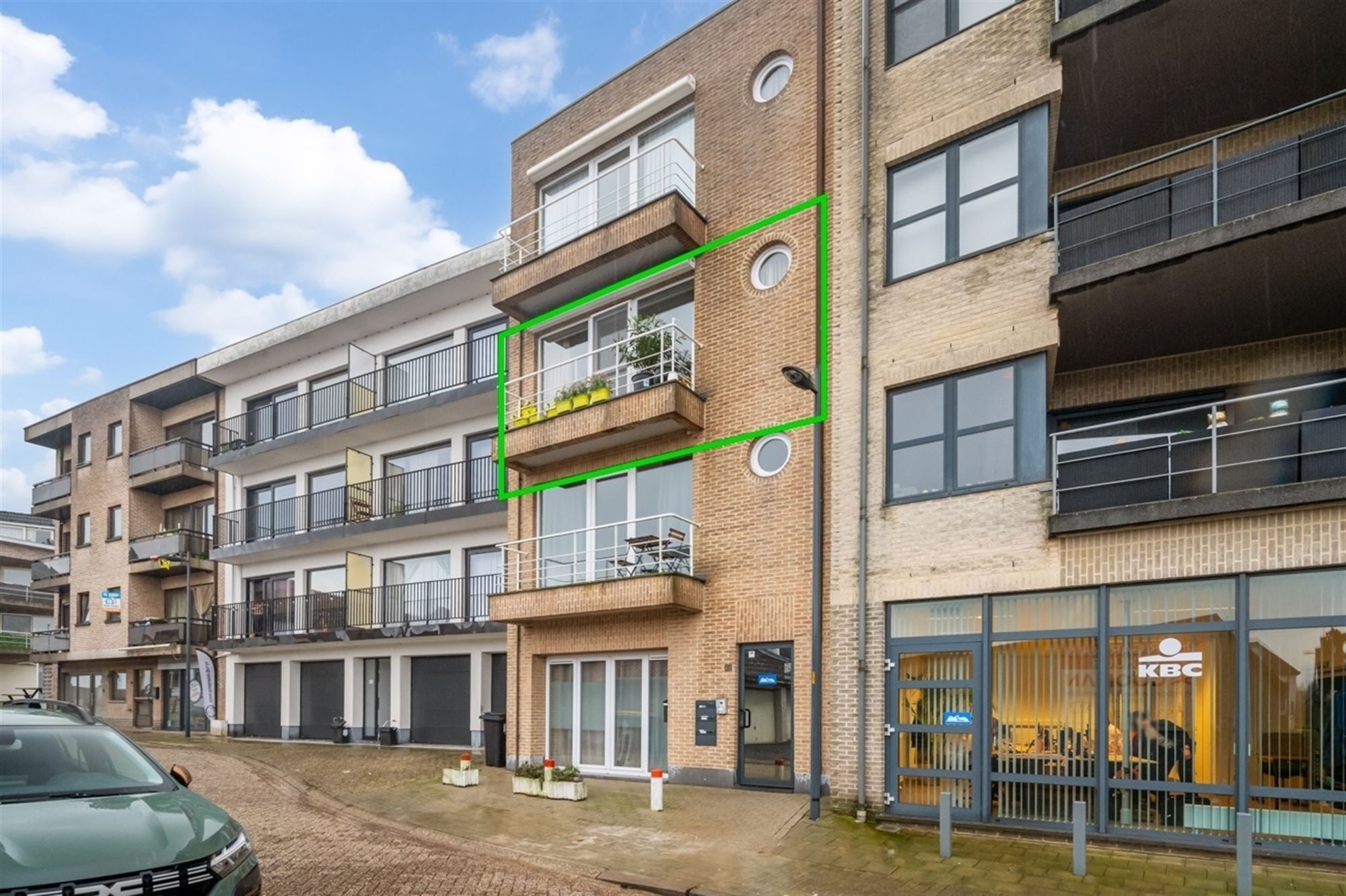 Appartement met 2 slaapkamers nabij de sporthal van Denderhoutem! foto 1