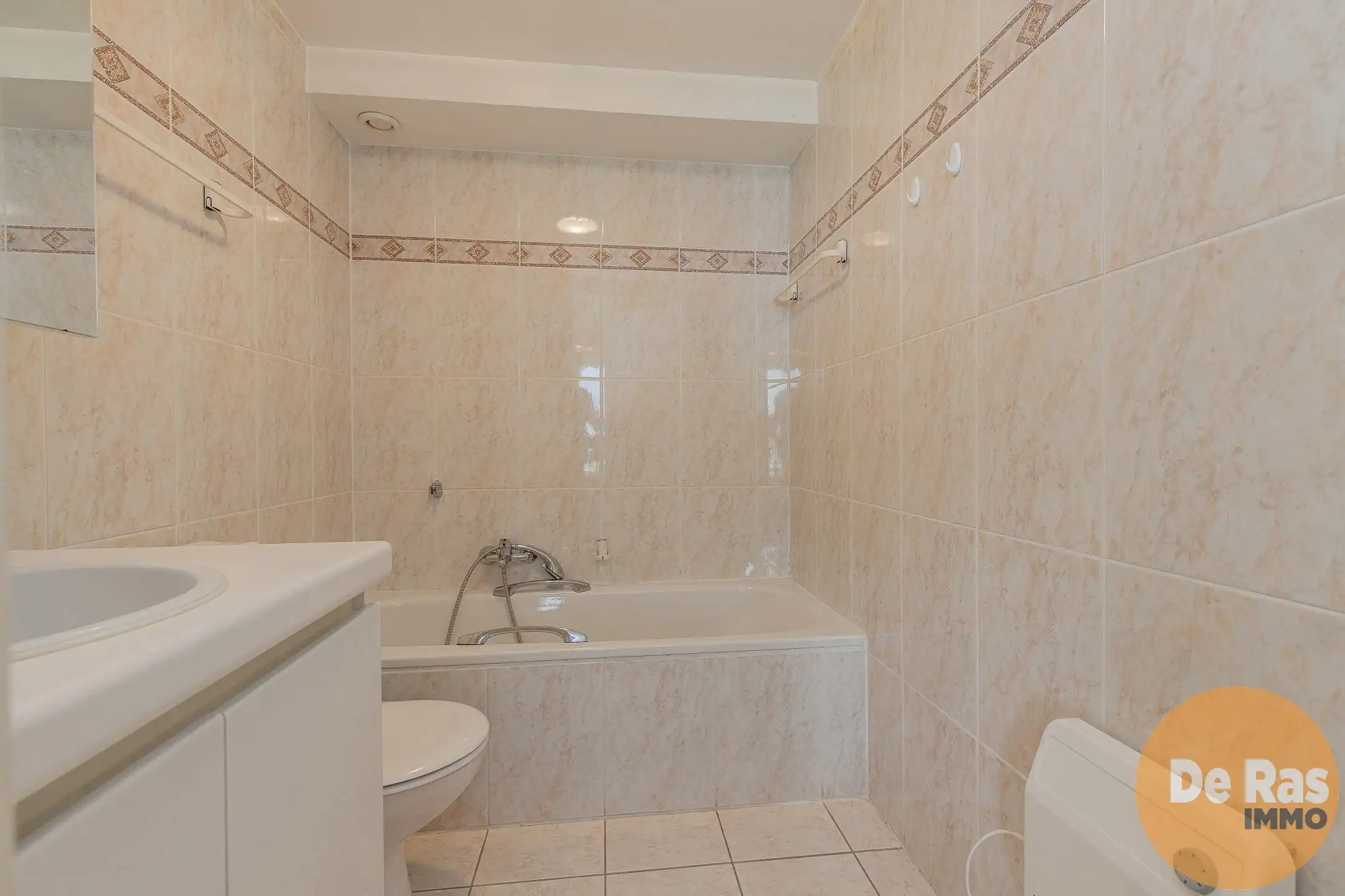 NIEUWPOORT – Ruim appartement op toplocatie aan de haven foto 9