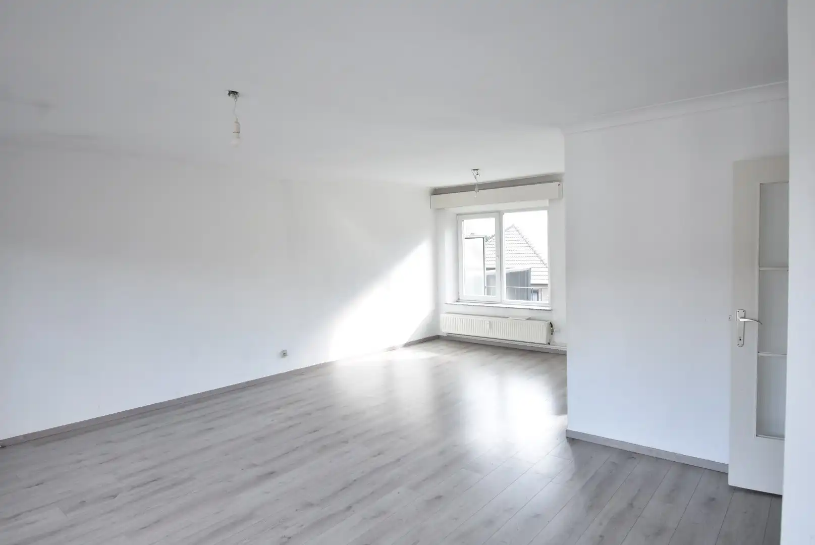 Degelijk appartement met 2 slaapkamers in centrum Hoeselt foto 5