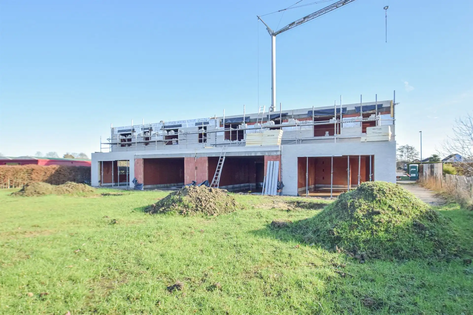 Nieuwbouwwoning met tuin & parking in een doodlopende straat foto 17