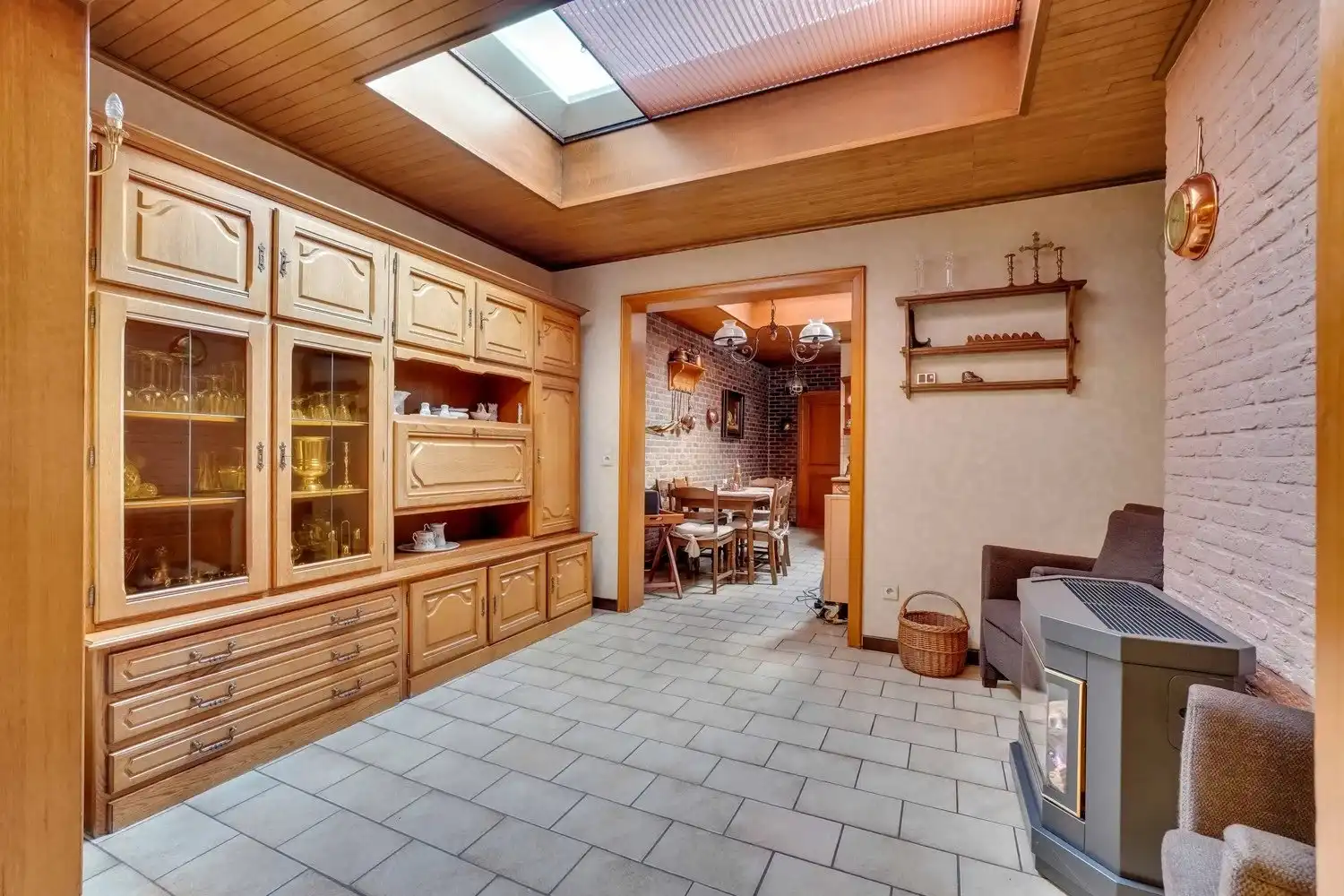 Ruime gezinswoning met vier slaapkamers foto 5