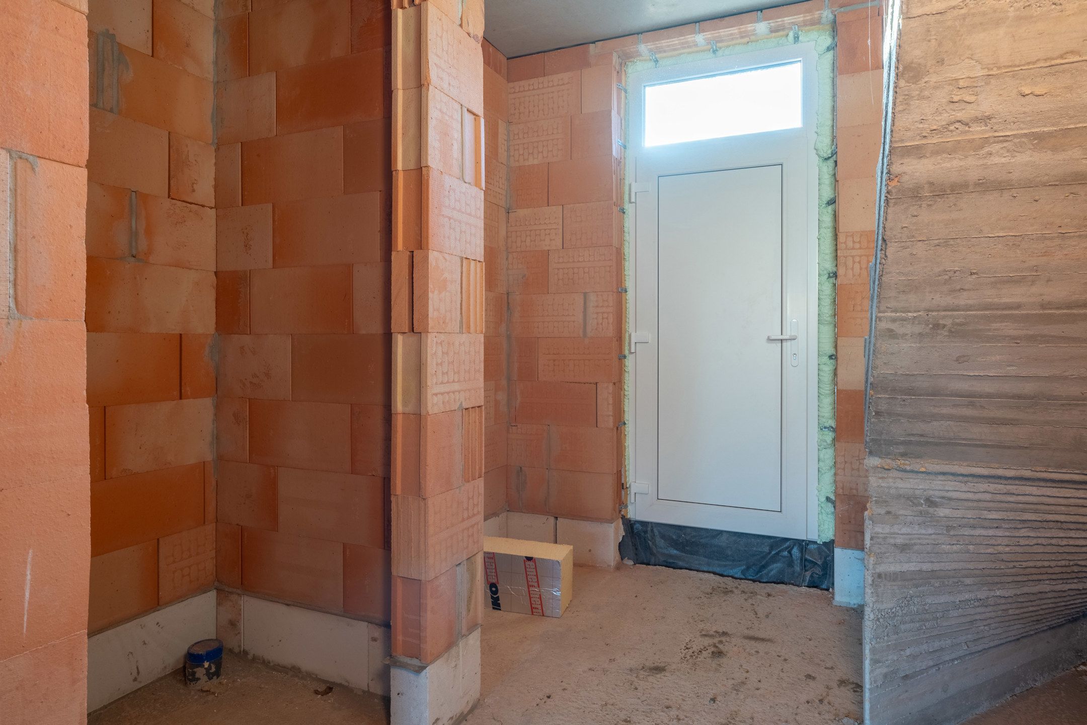 Knappe en ruime casco woning op ideale ligging in Vlimmeren foto 7