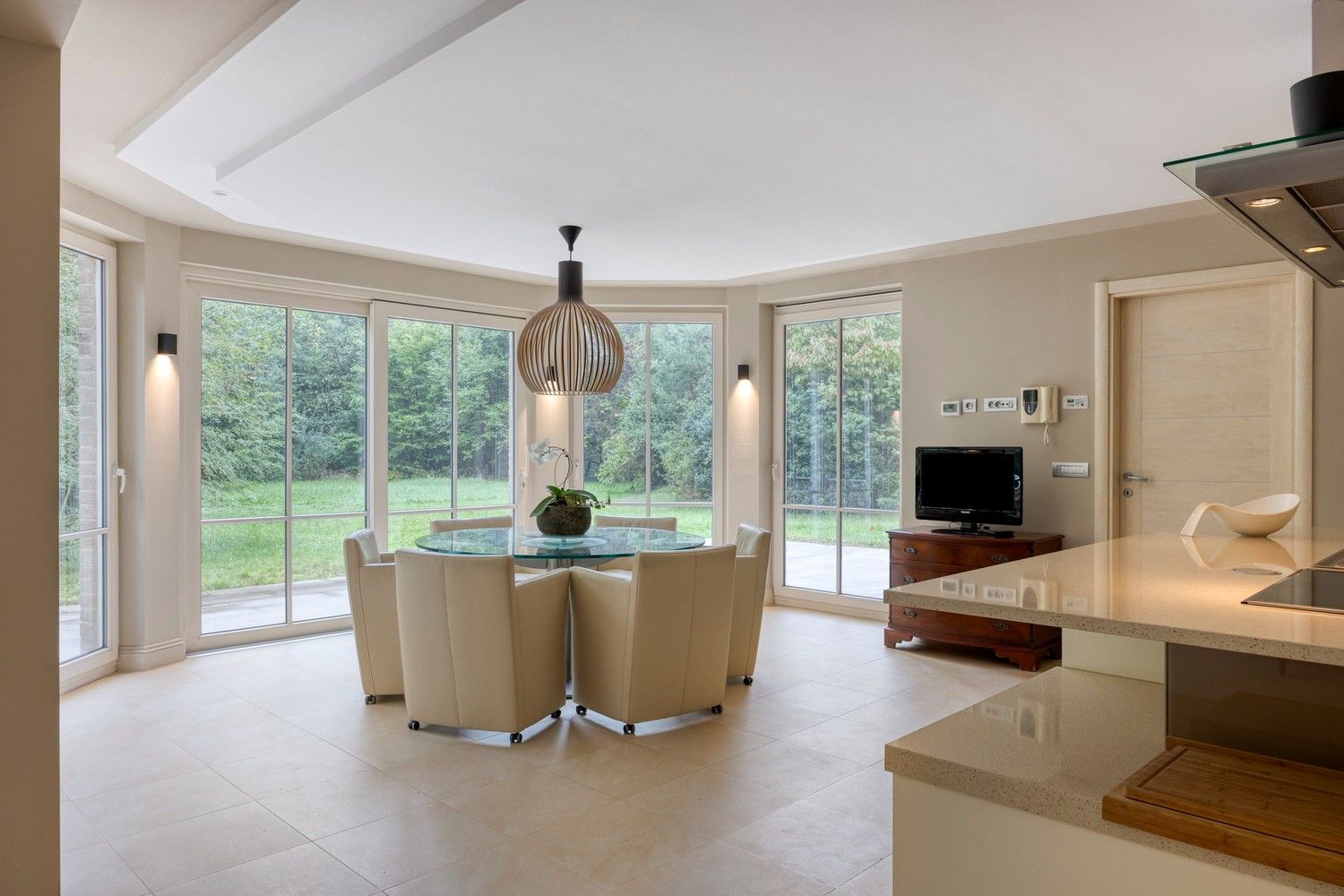 Ruimtelijk én zorgeloos wonen in een groene omgeving nabij het centrum van Maasmechelen foto 13